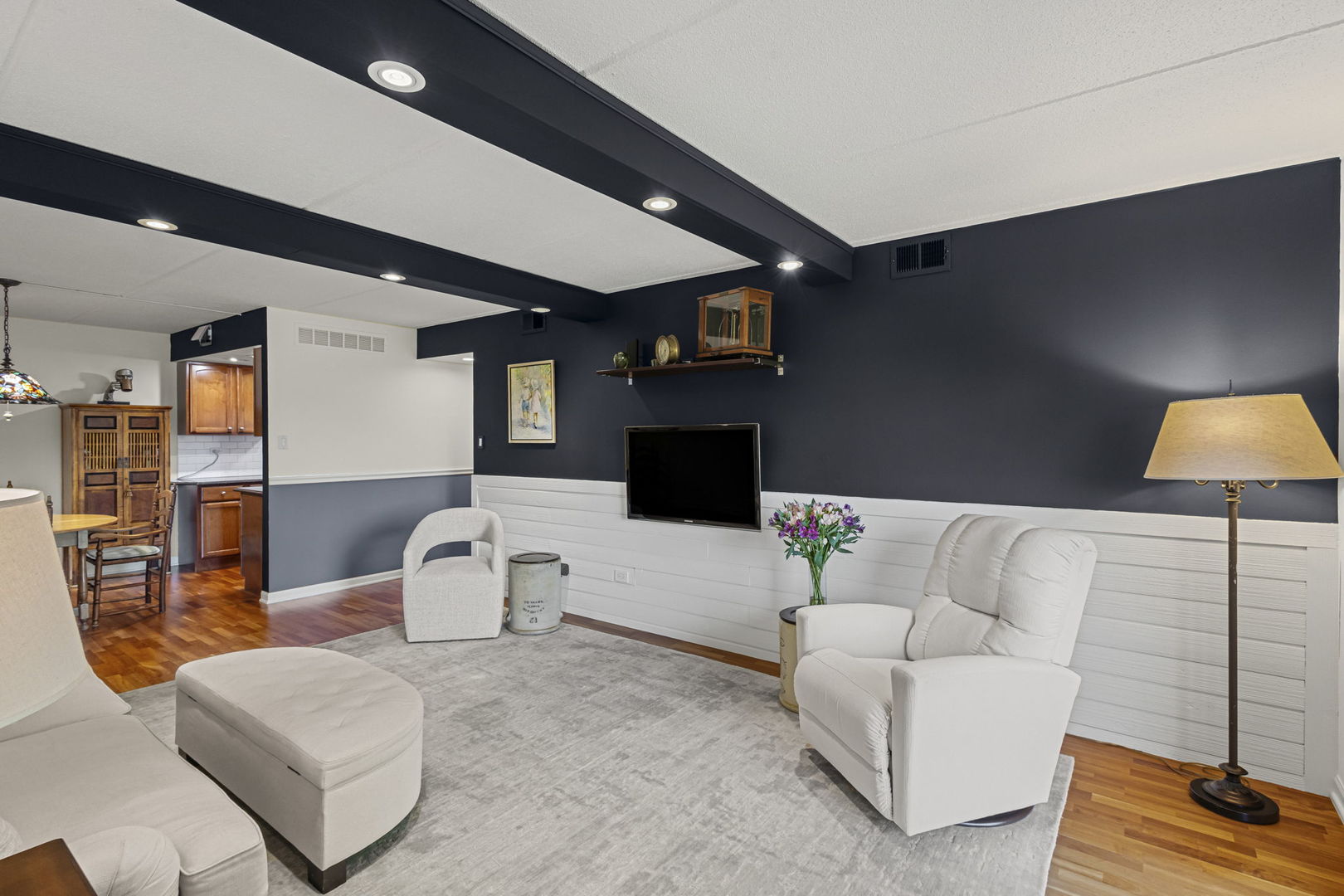 505 Redondo Drive #308, Downers Grove, IL 60516