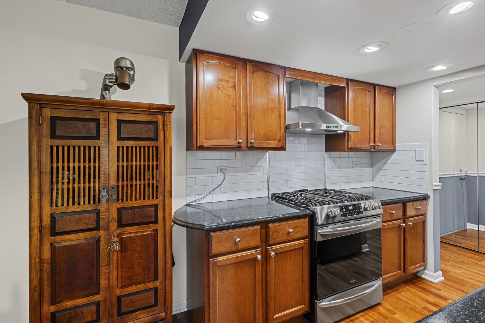 505 Redondo Drive #308, Downers Grove, IL 60516