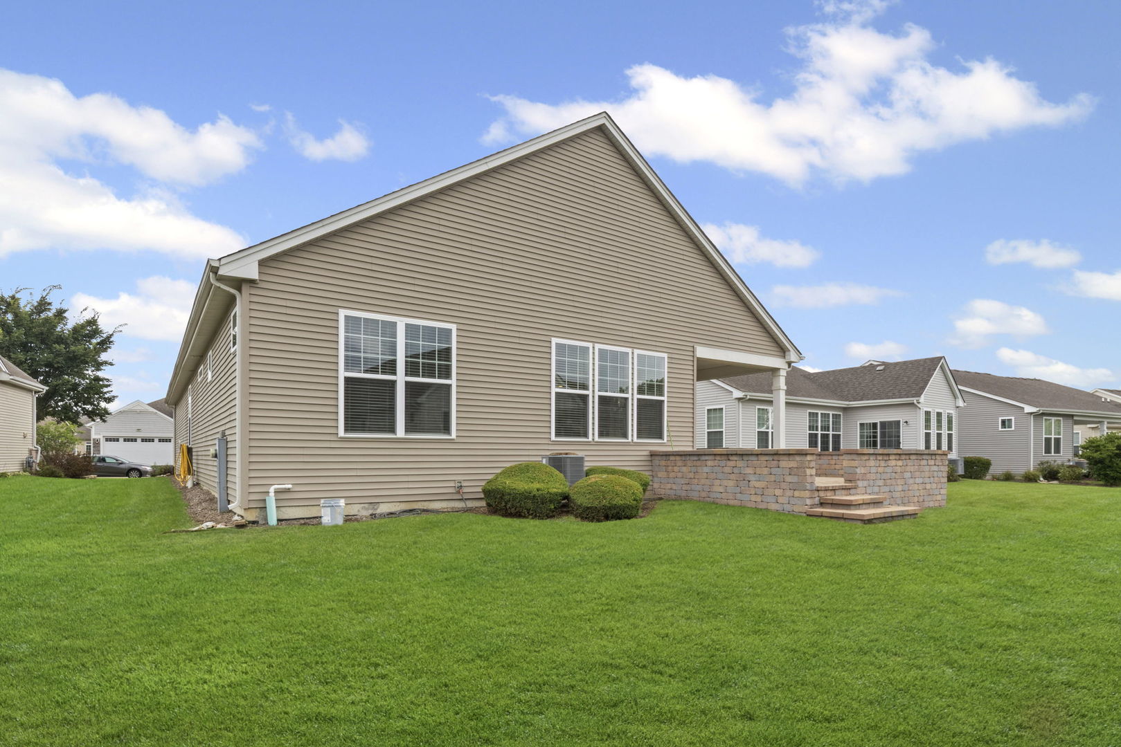 2624 Cranbrook Street, Naperville, IL 60564