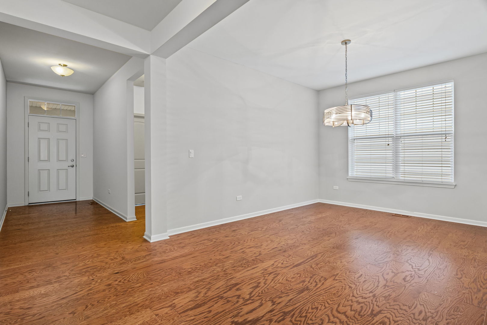 2624 Cranbrook Street, Naperville, IL 60564