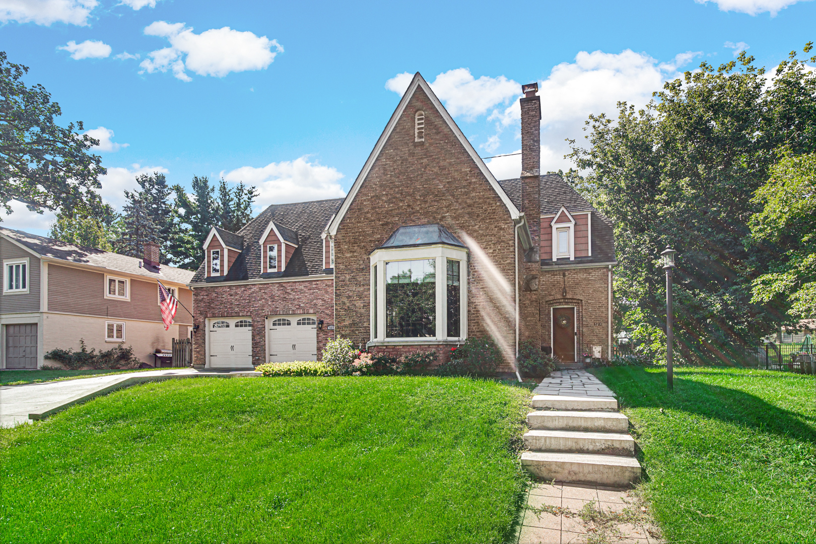 323 W Crystal Lake Avenue, Crystal Lake, IL 60014