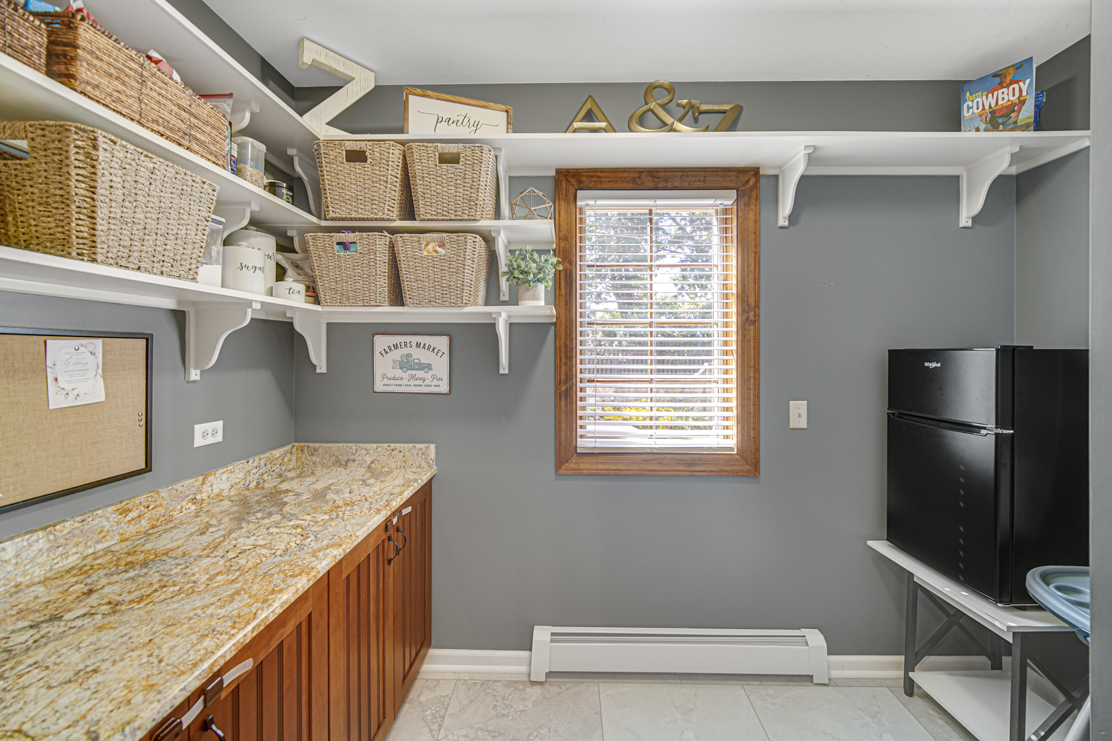 323 W Crystal Lake Avenue, Crystal Lake, IL 60014
