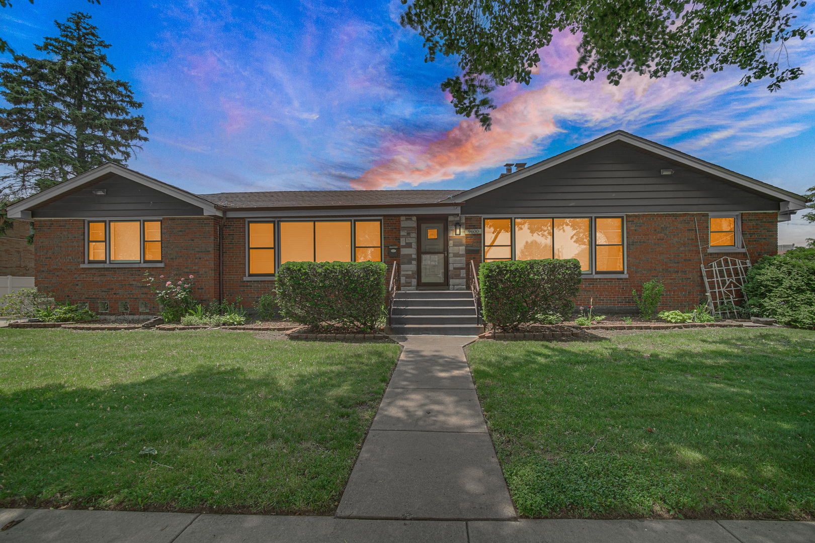 9600 Kilpatrick Avenue #South, Oak Lawn, IL 60453