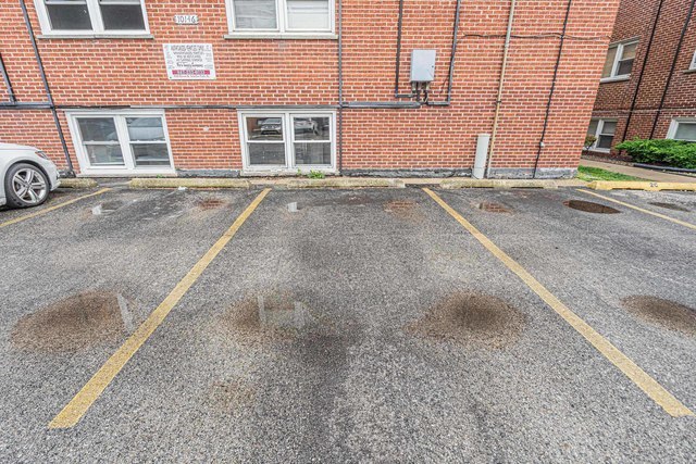 10146 Hartford Court #1D, Schiller Park, IL 60176