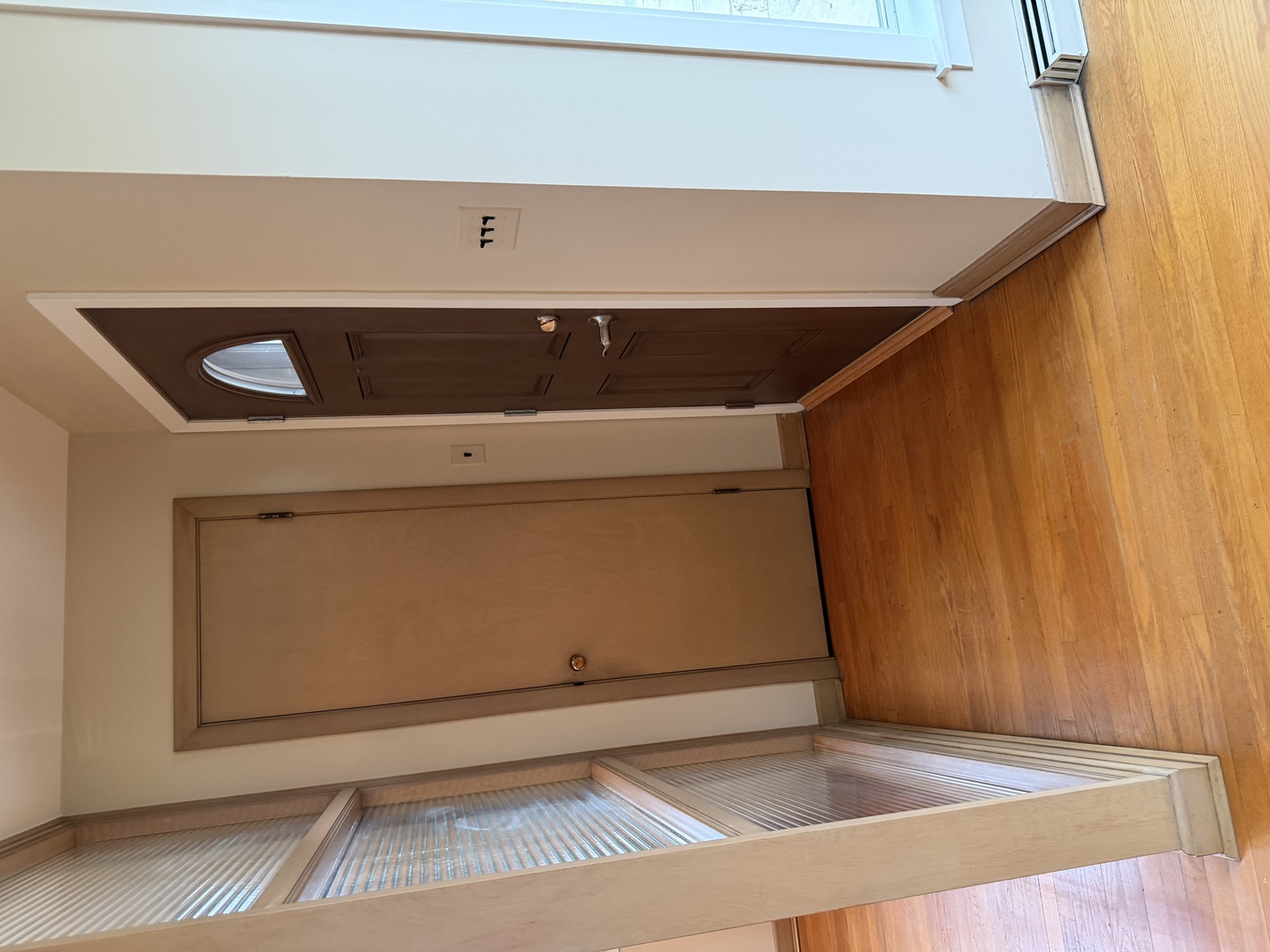 7636 W Rosedale Avenue, Chicago, IL 60631