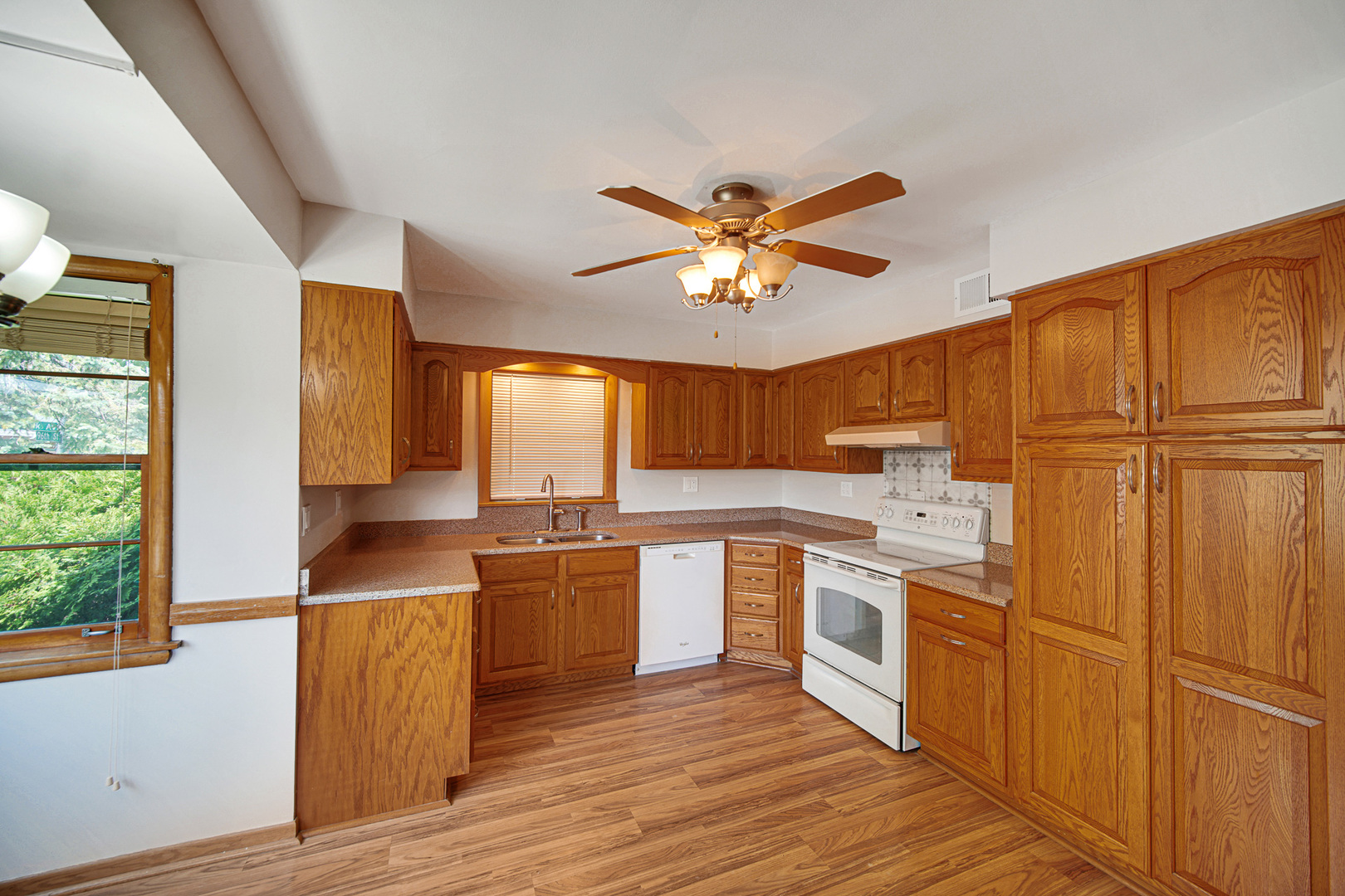 9600 Kilpatrick Avenue #North, Oak Lawn, IL 60453