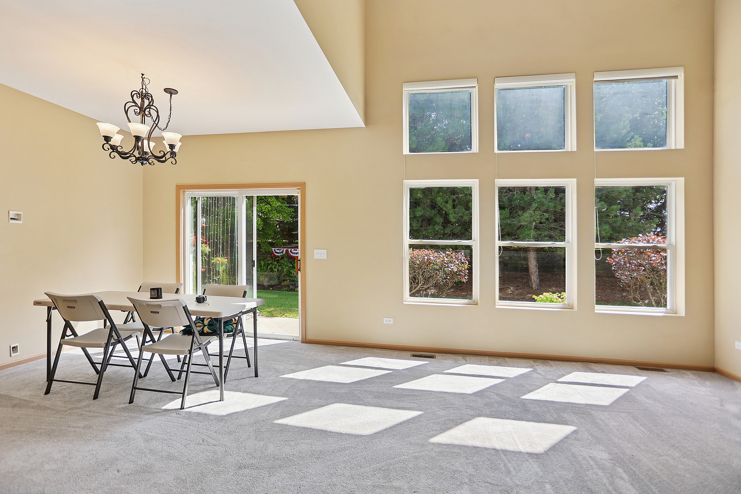 16663 S Windsor Lane, Lockport, IL 60441