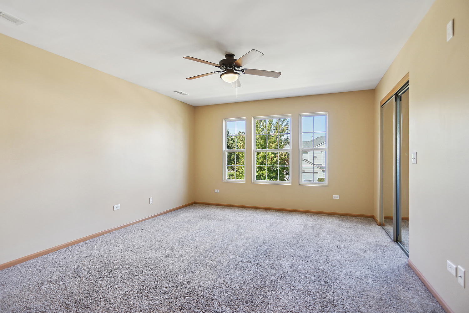 16663 S Windsor Lane, Lockport, IL 60441
