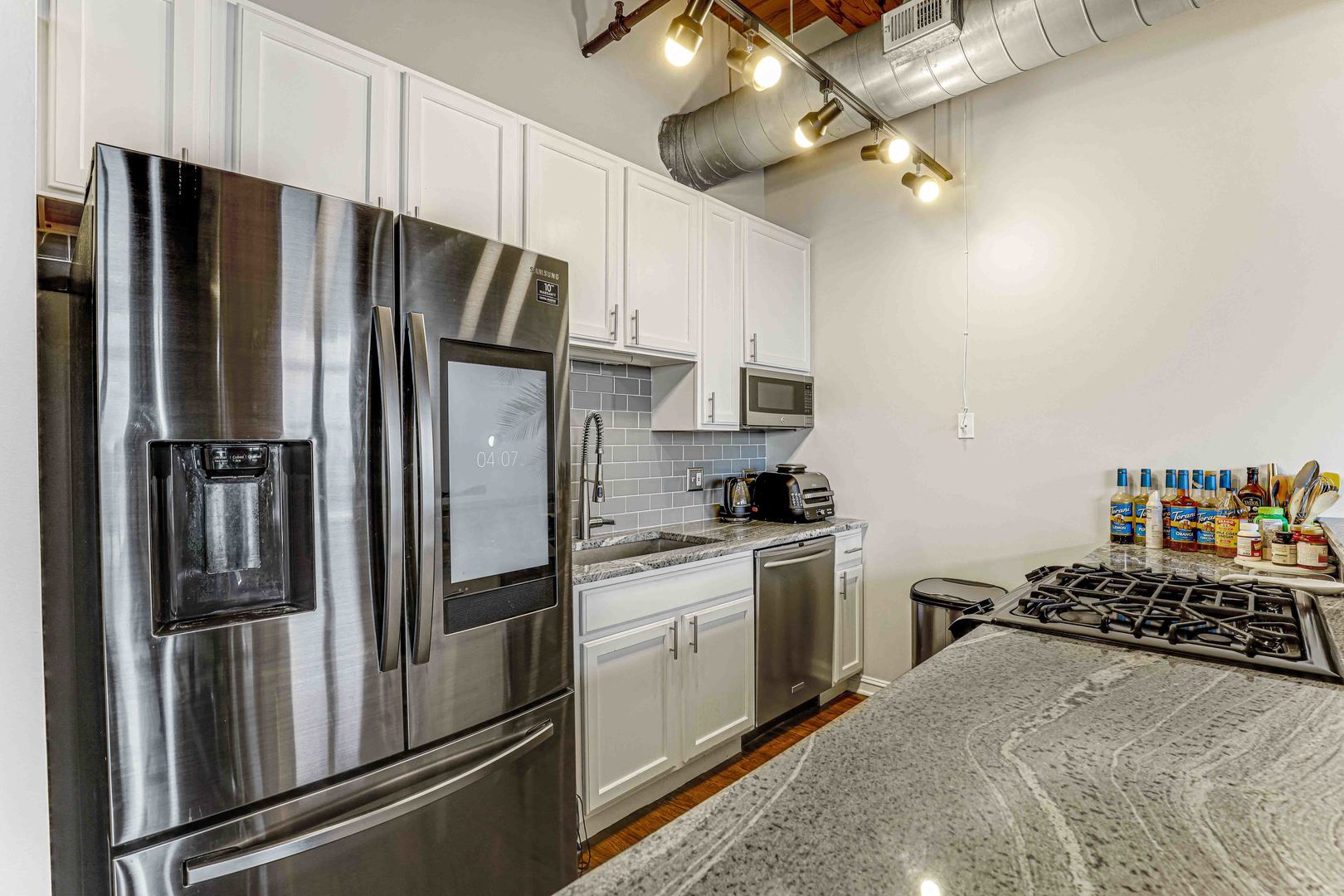 1250 W Van Buren Street #515, Chicago, IL 60607