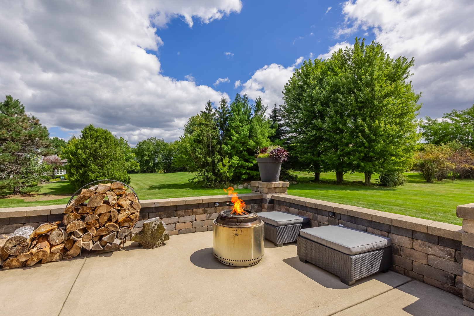 560 Birch Hollow Drive, Antioch, IL 60002