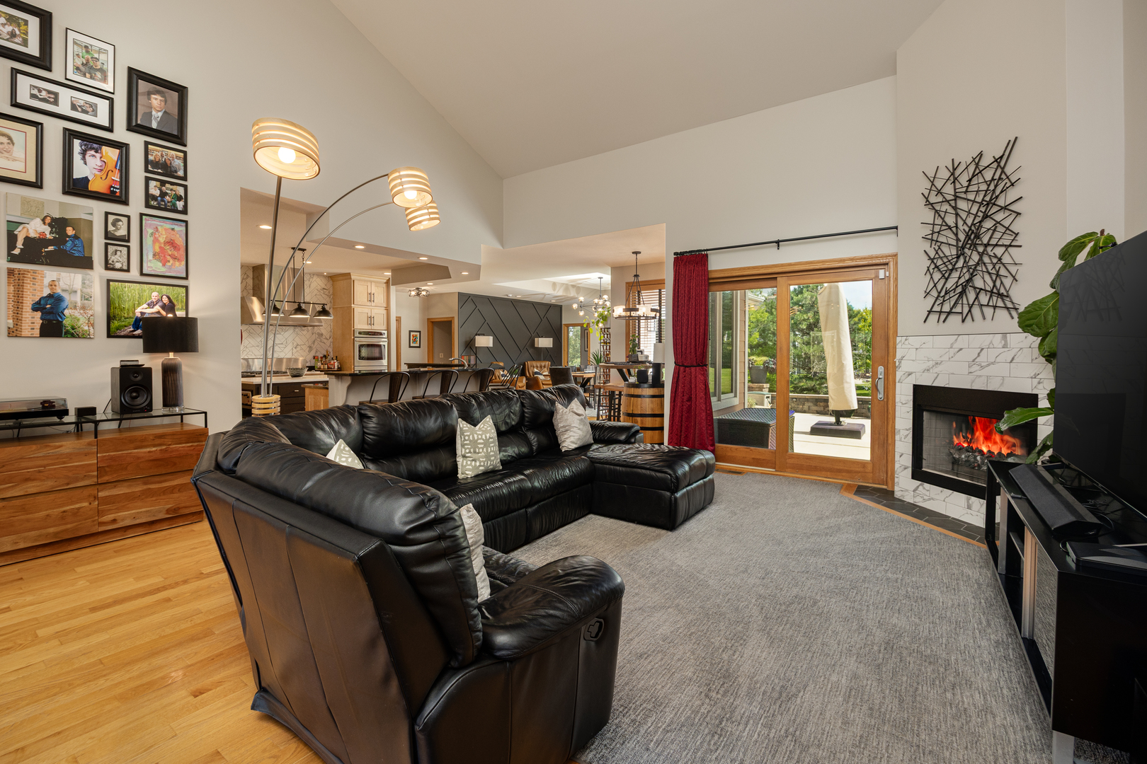 560 Birch Hollow Drive, Antioch, IL 60002