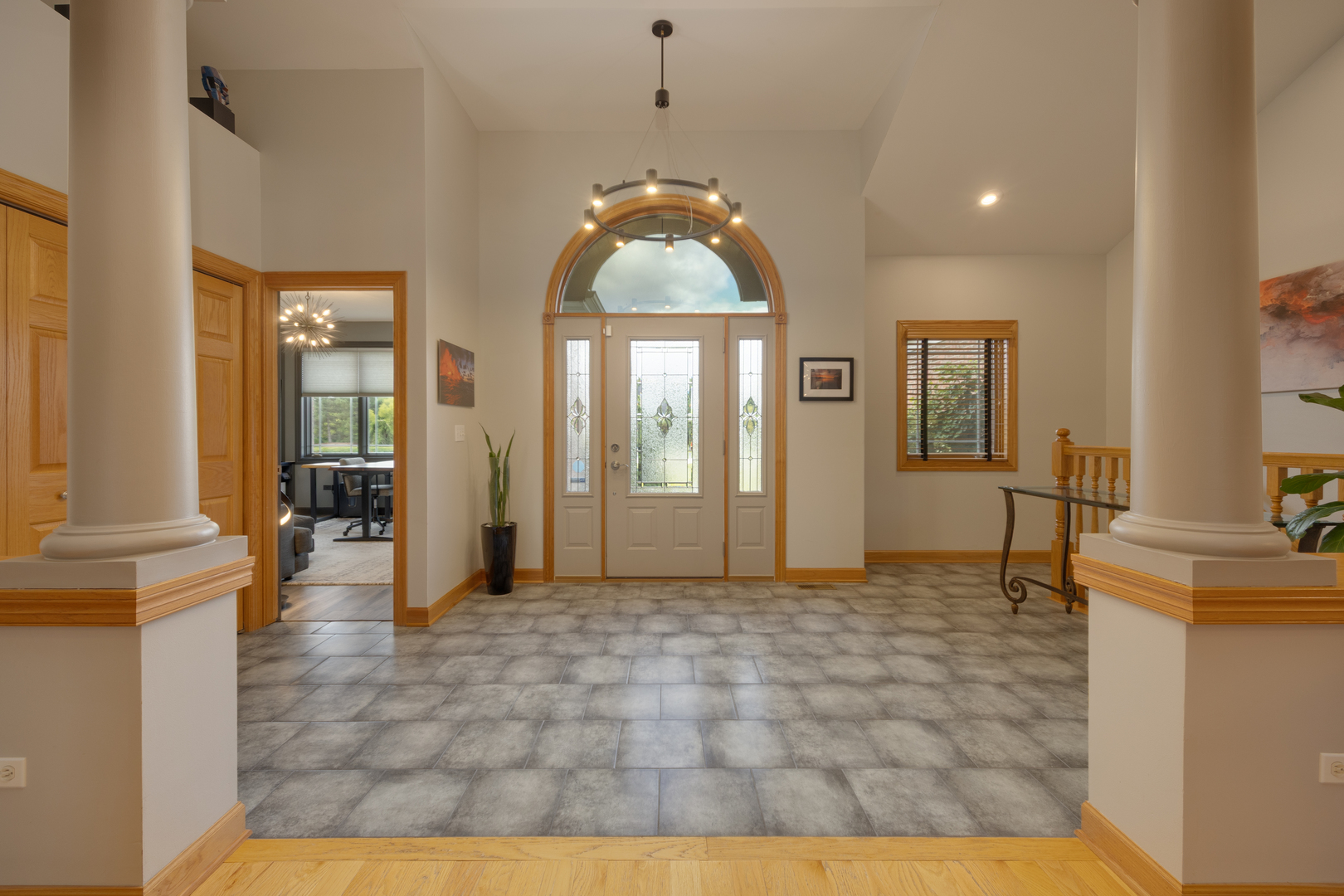 560 Birch Hollow Drive, Antioch, IL 60002