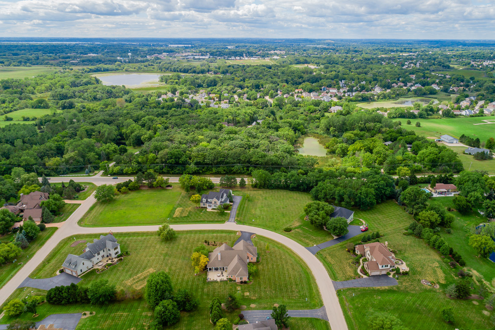 560 Birch Hollow Drive, Antioch, IL 60002