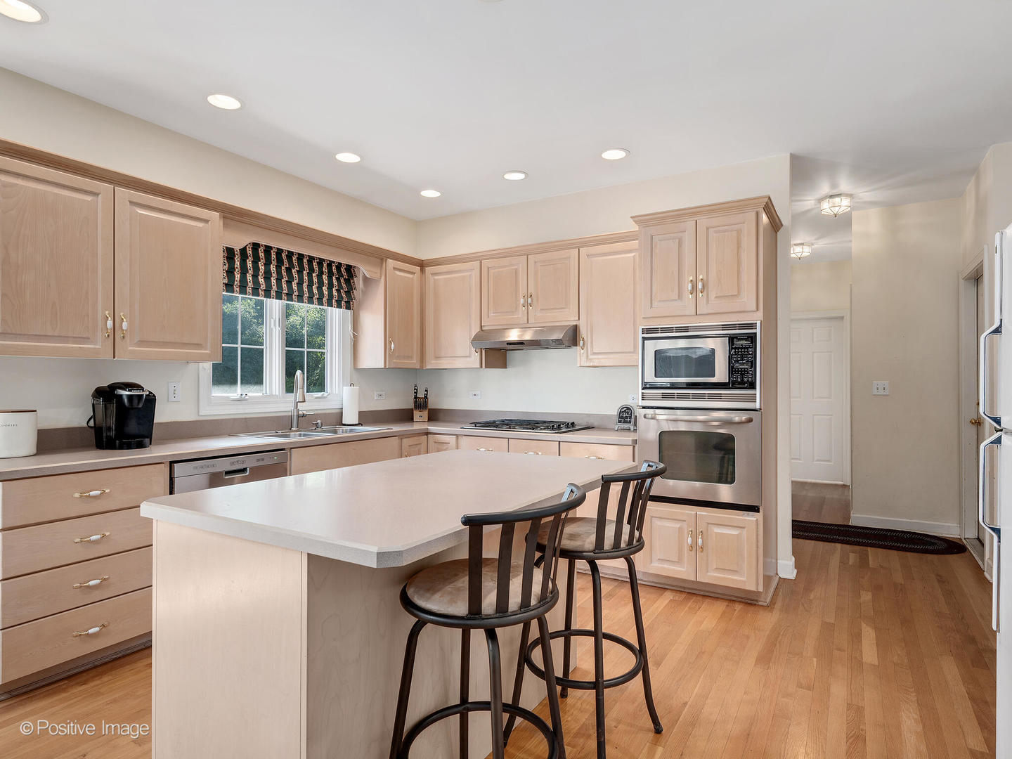 203 Grant Avenue, Clarendon Hills, IL 60514