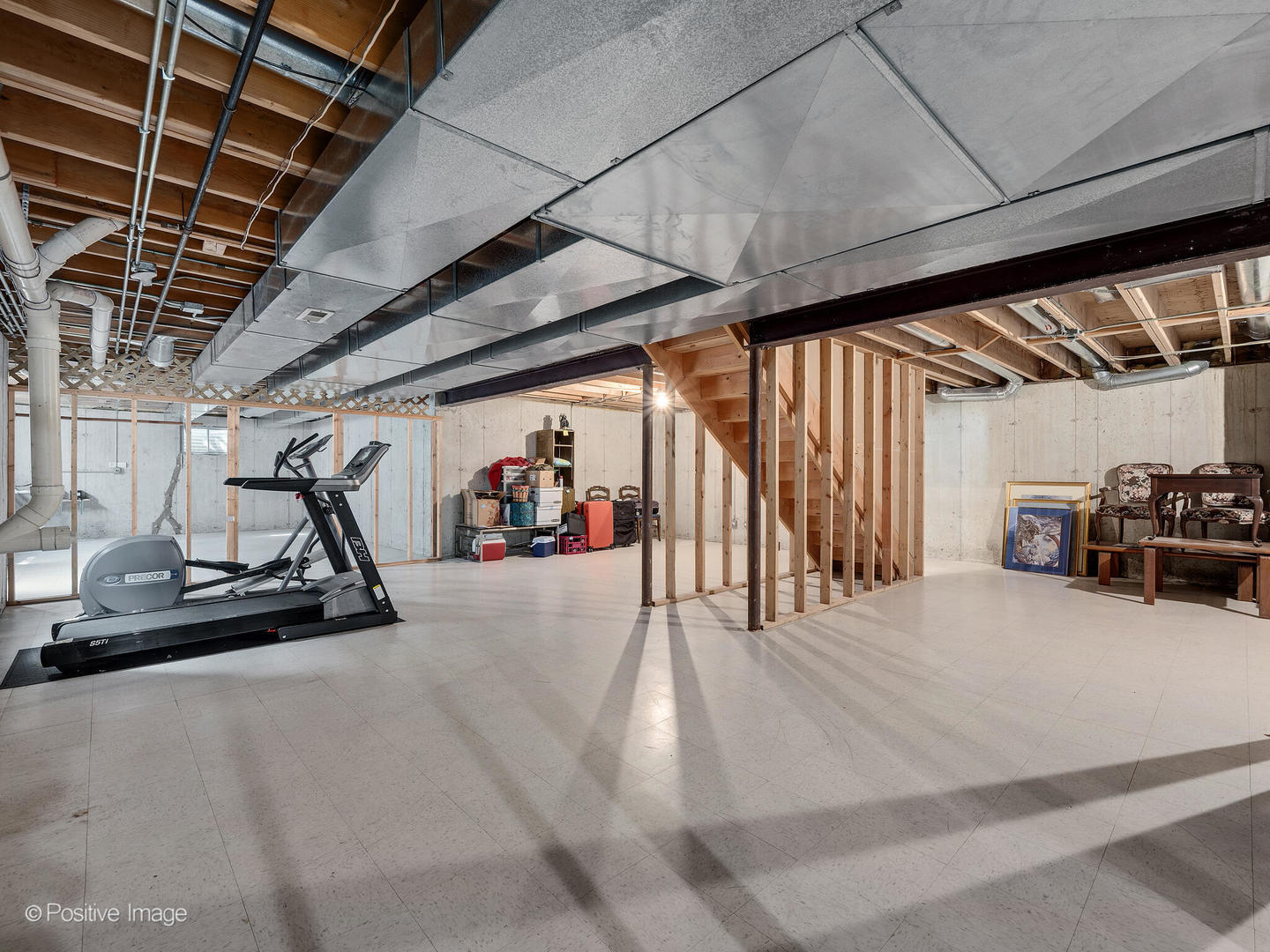 203 Grant Avenue, Clarendon Hills, IL 60514