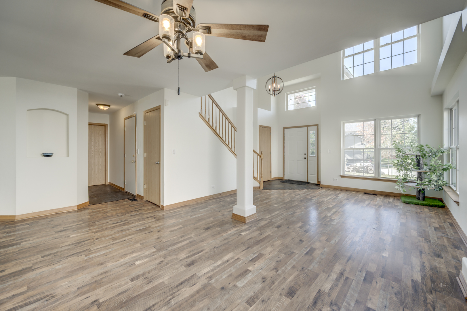 1966 Congrove Drive, Aurora, IL 60503