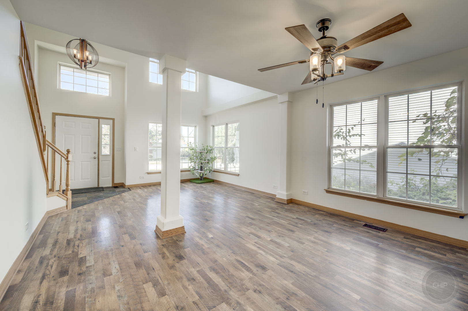 1966 Congrove Drive, Aurora, IL 60503