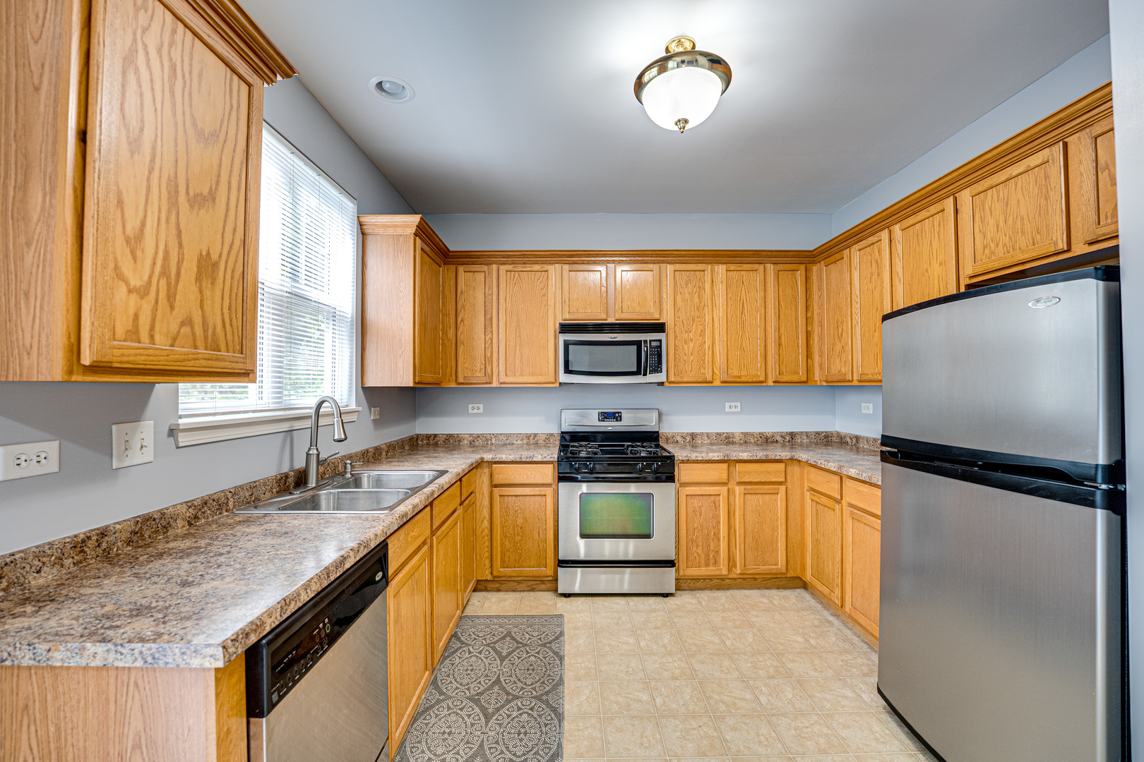 3355 kentshire Circle, Aurora, IL 60504