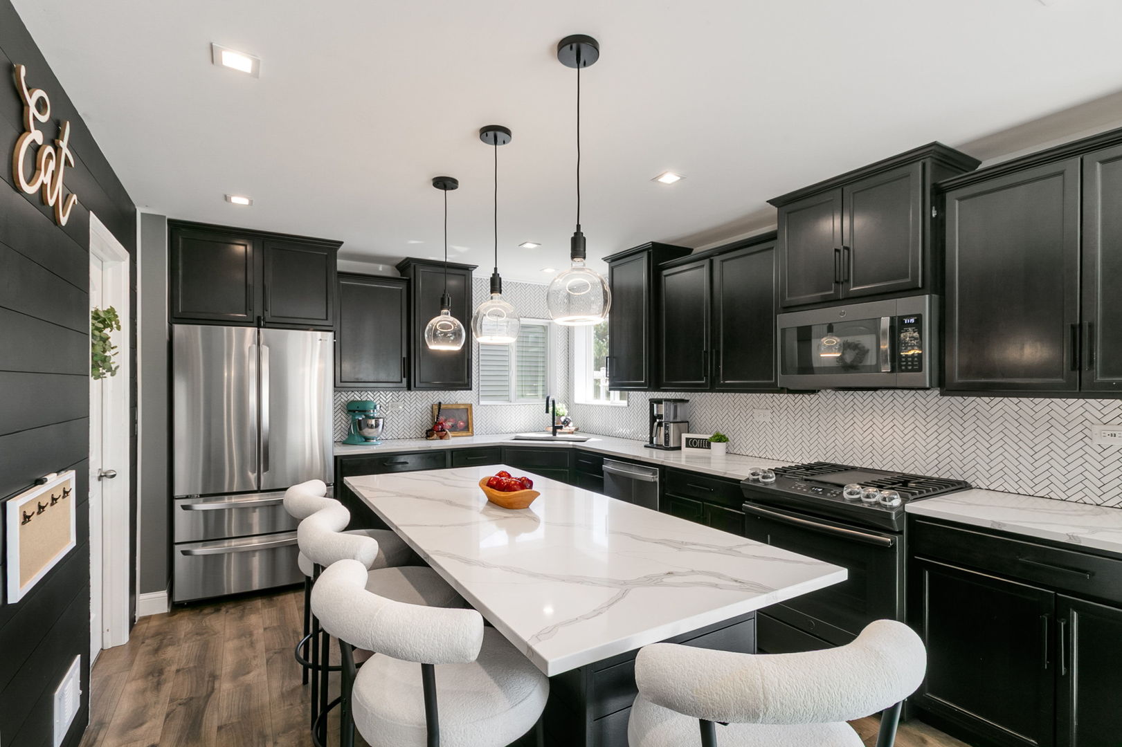 247 Minuet Circle, Volo, IL 60073