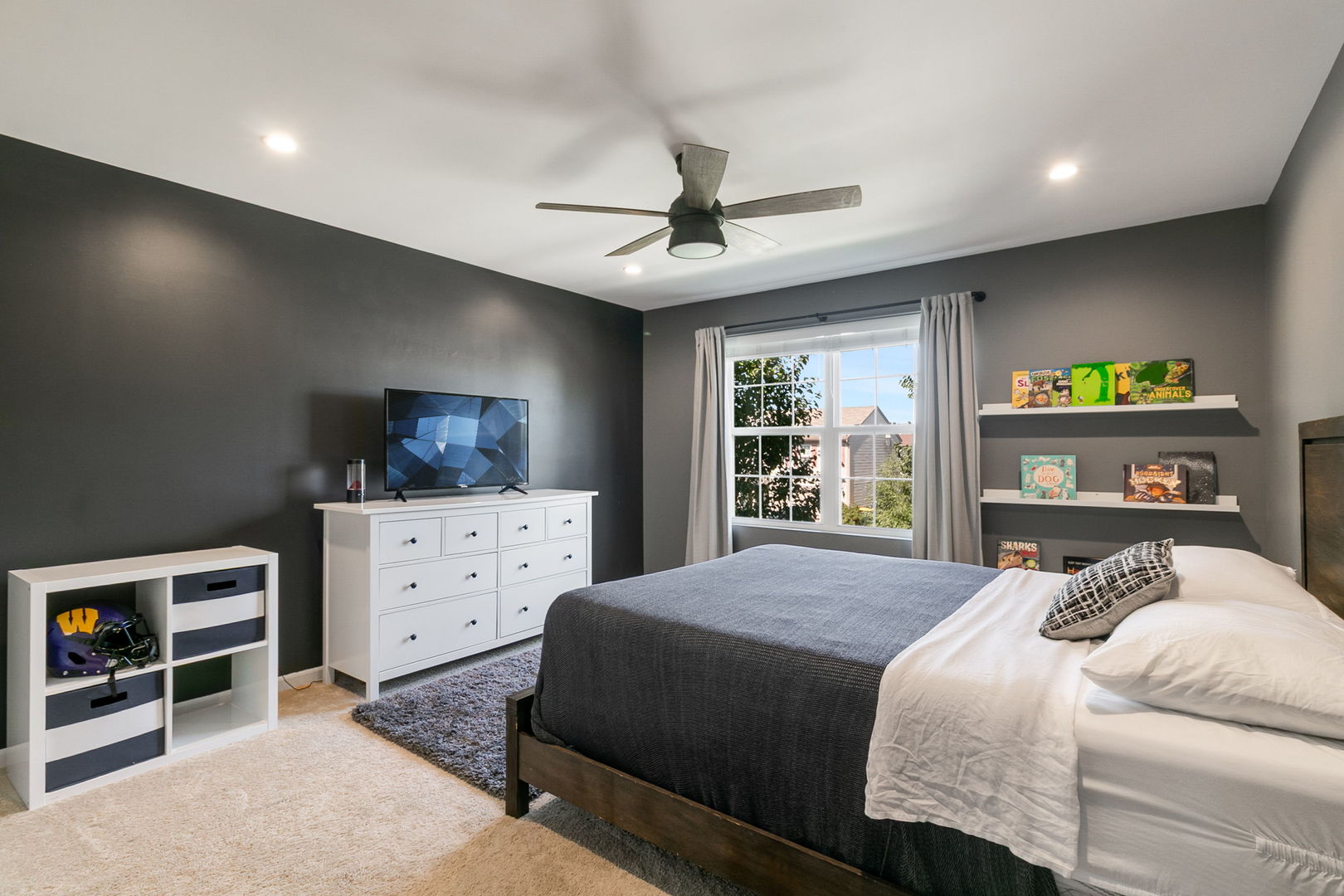 247 Minuet Circle, Volo, IL 60073