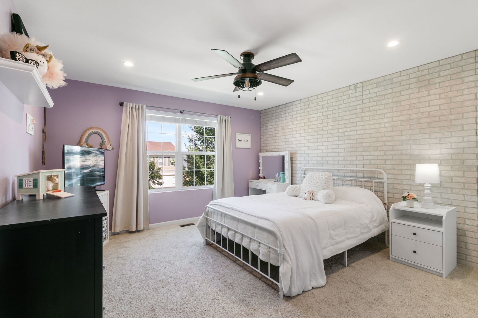 247 Minuet Circle, Volo, IL 60073