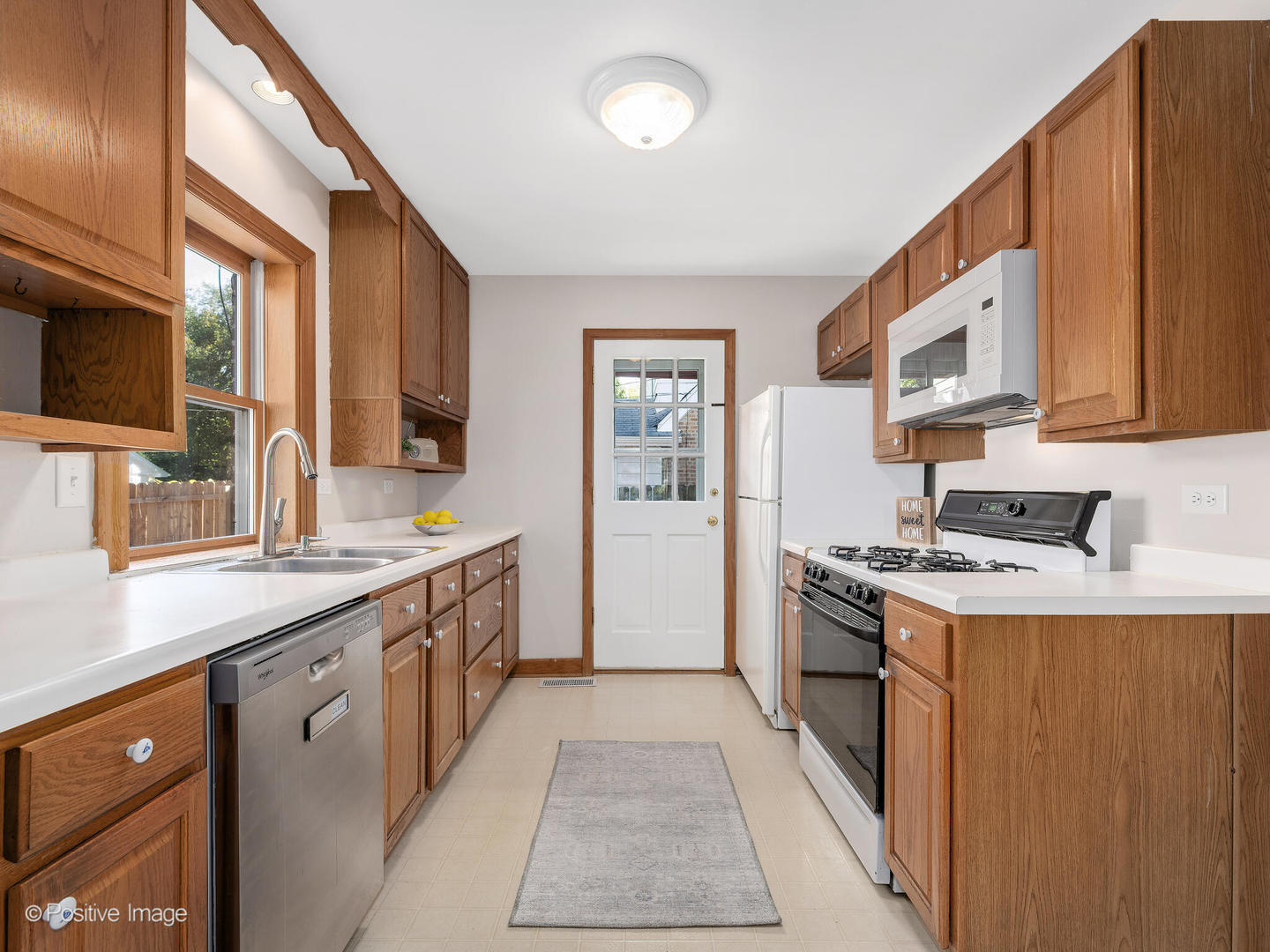 1319 Childs Street, Wheaton, IL 60187