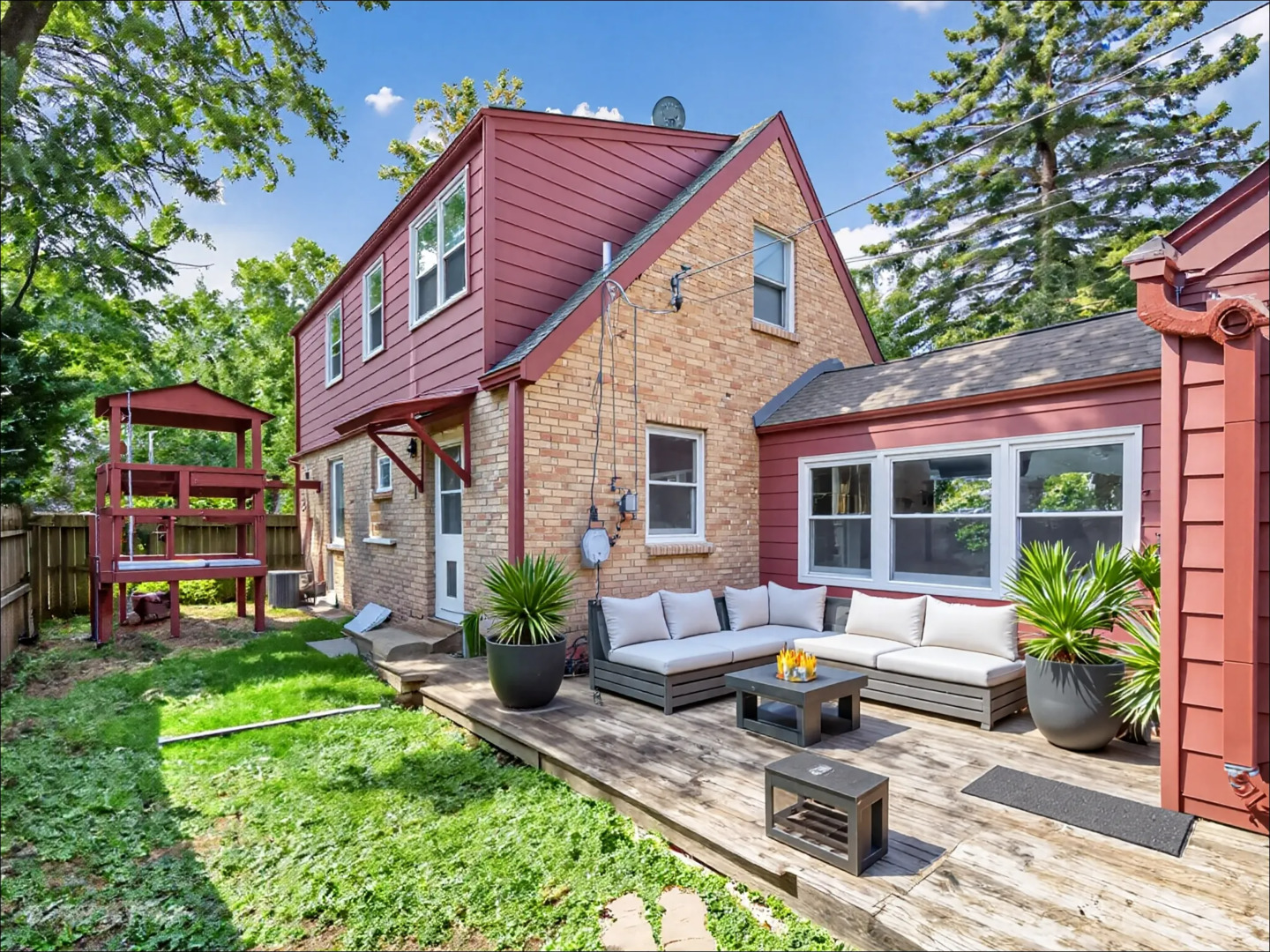 1319 Childs Street, Wheaton, IL 60187
