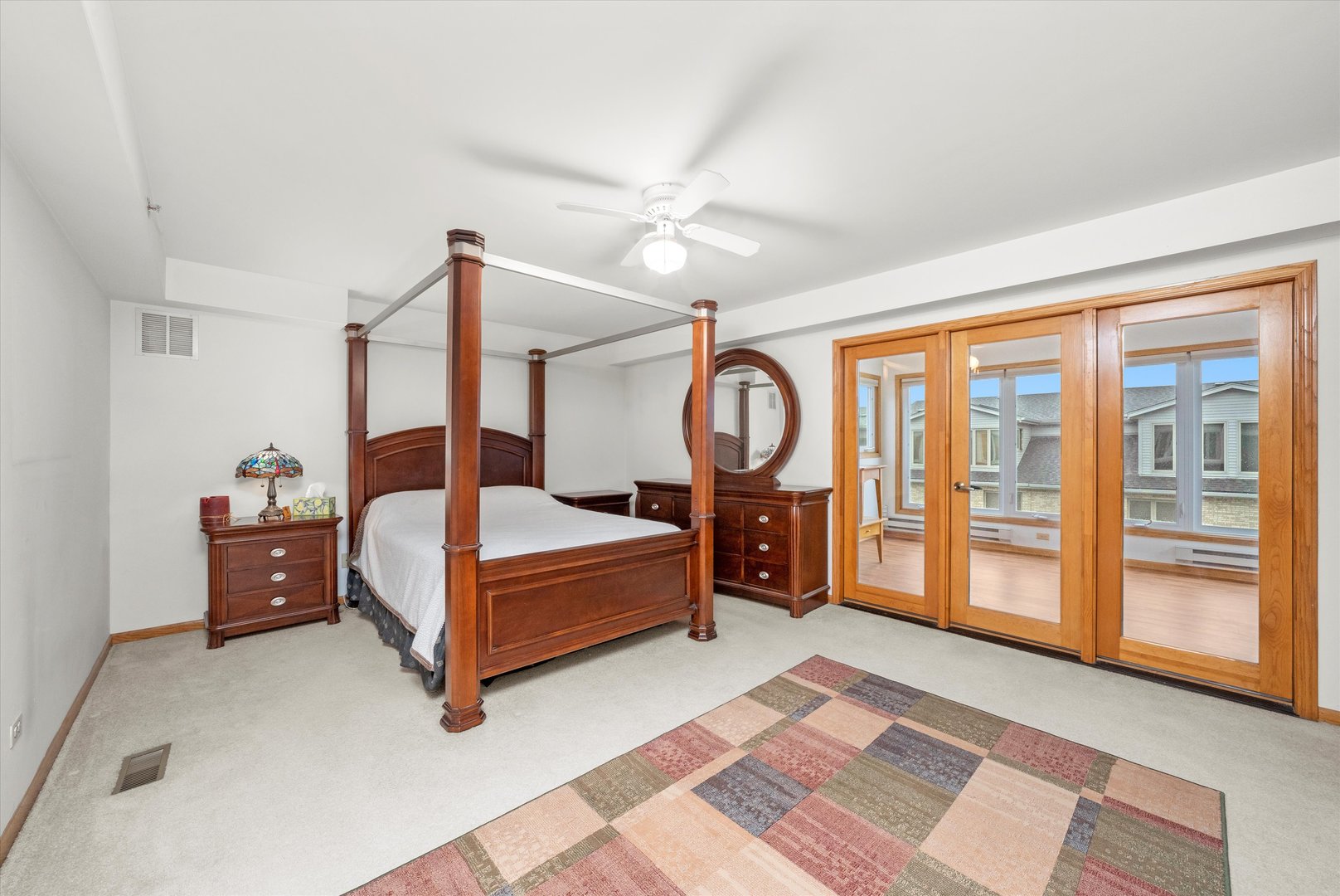 9026 Del Prado Drive #2N, Palos Hills, IL 60465