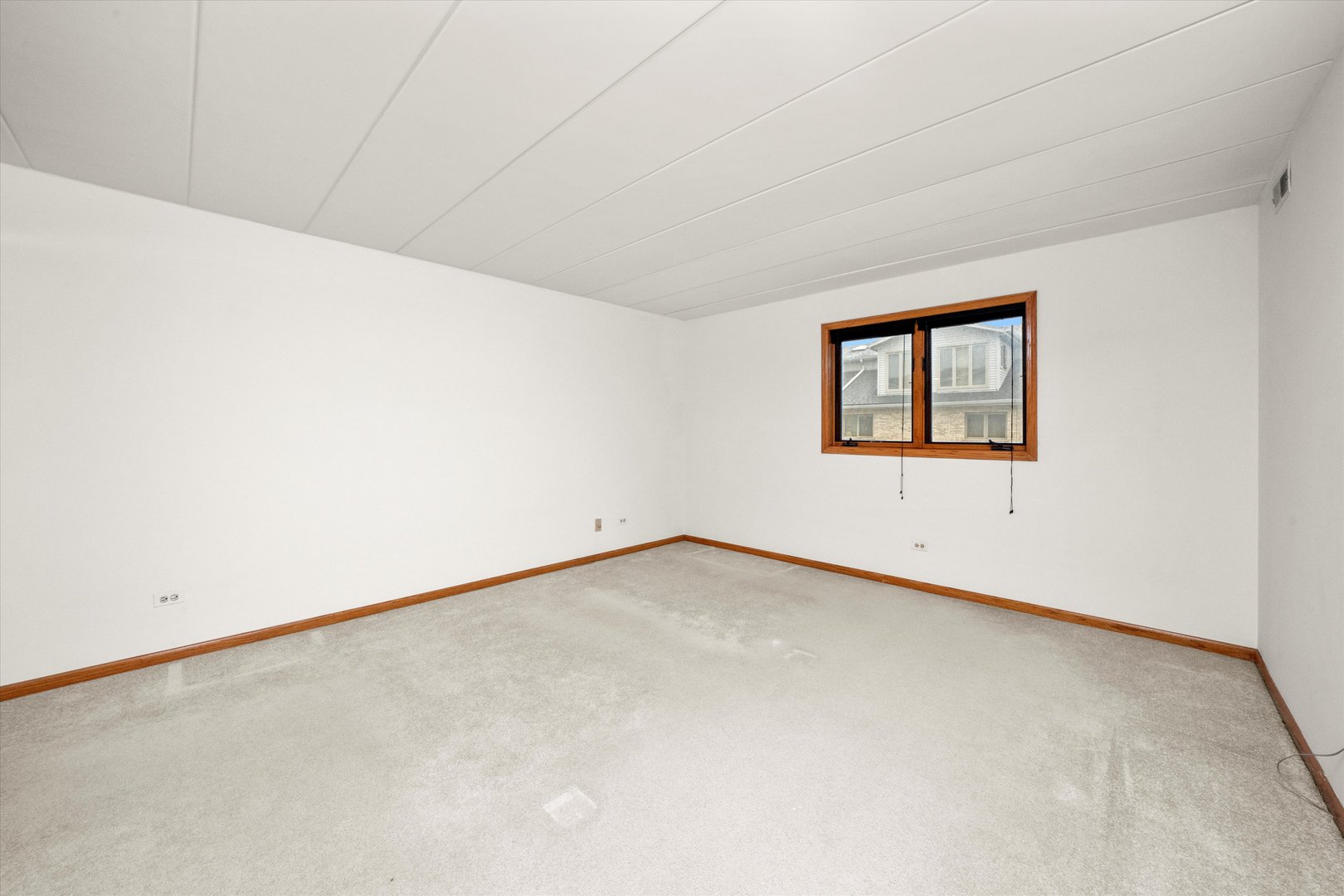 9026 Del Prado Drive #2N, Palos Hills, IL 60465