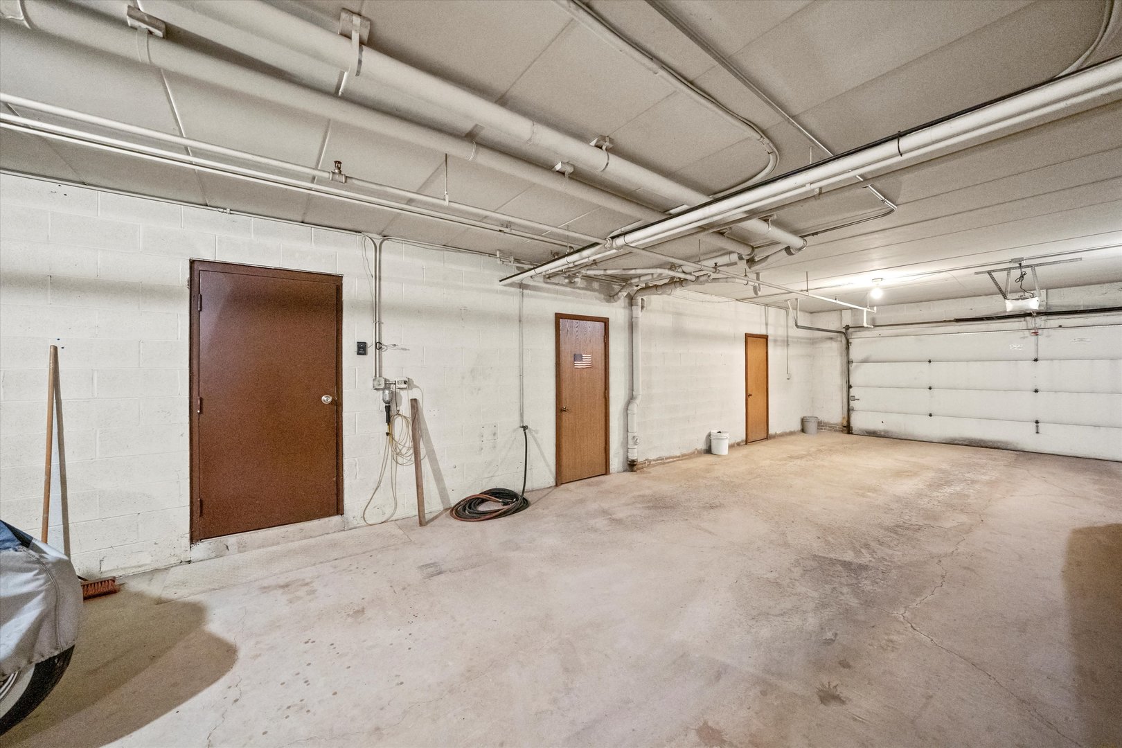9026 Del Prado Drive #2N, Palos Hills, IL 60465