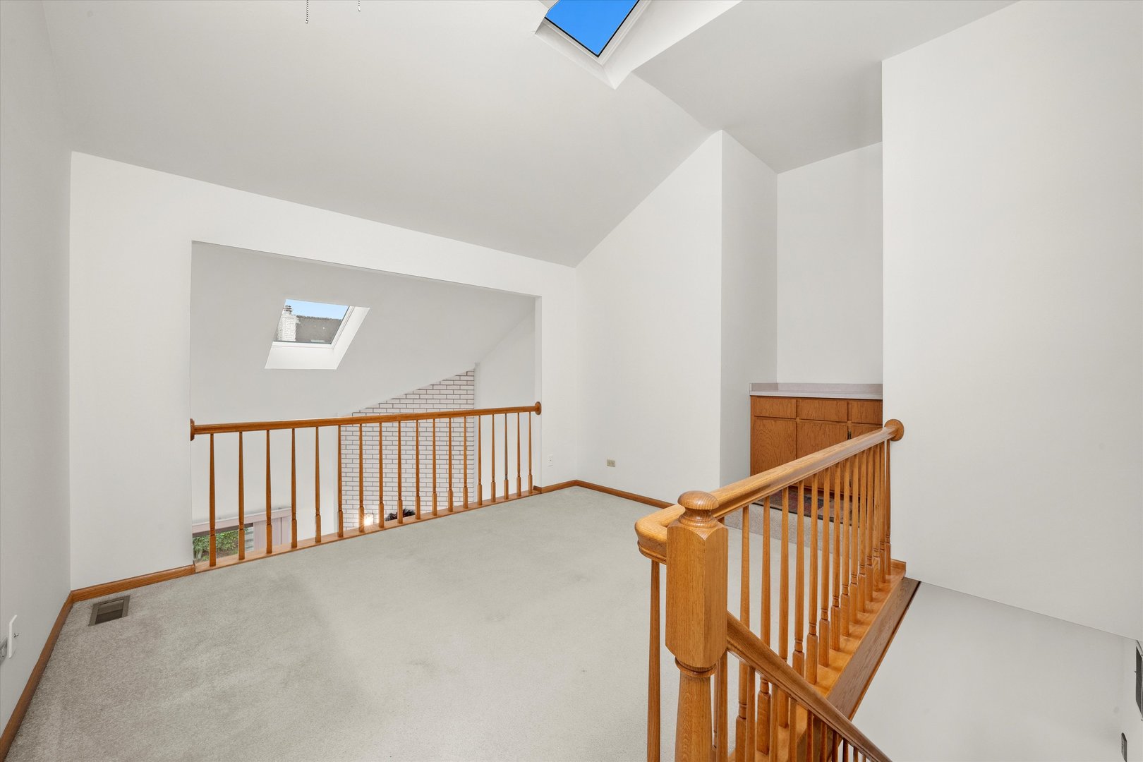 9026 Del Prado Drive #2N, Palos Hills, IL 60465