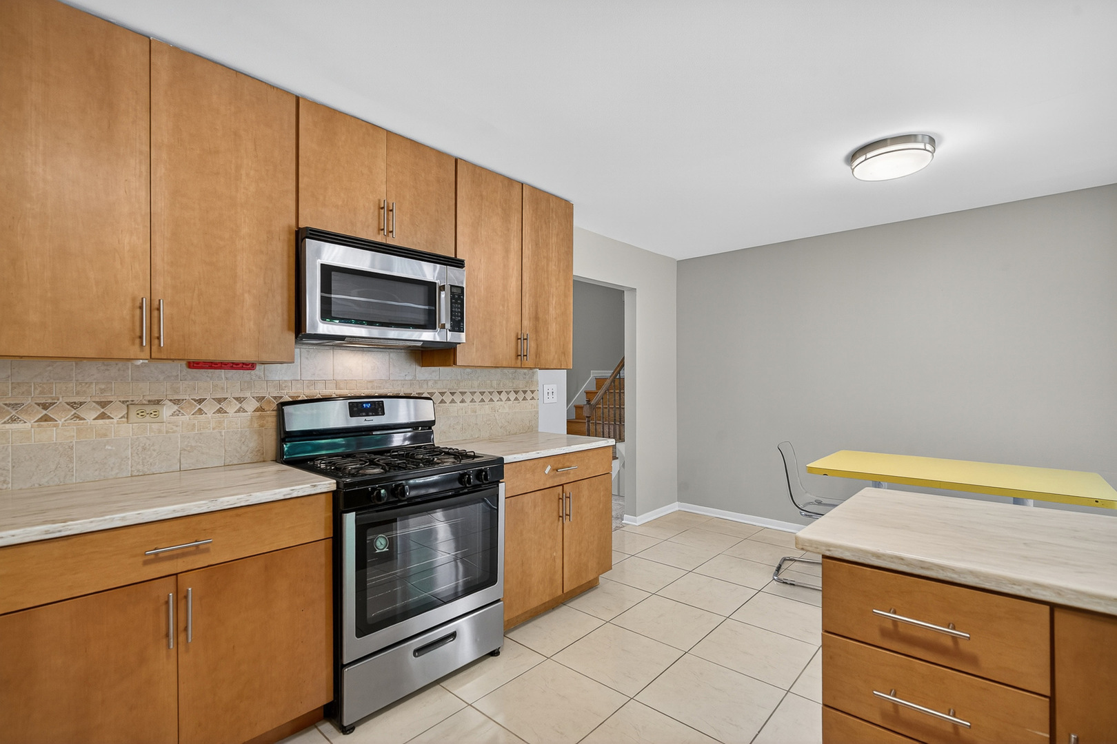 407 Brad Court, Naperville, IL 60565
