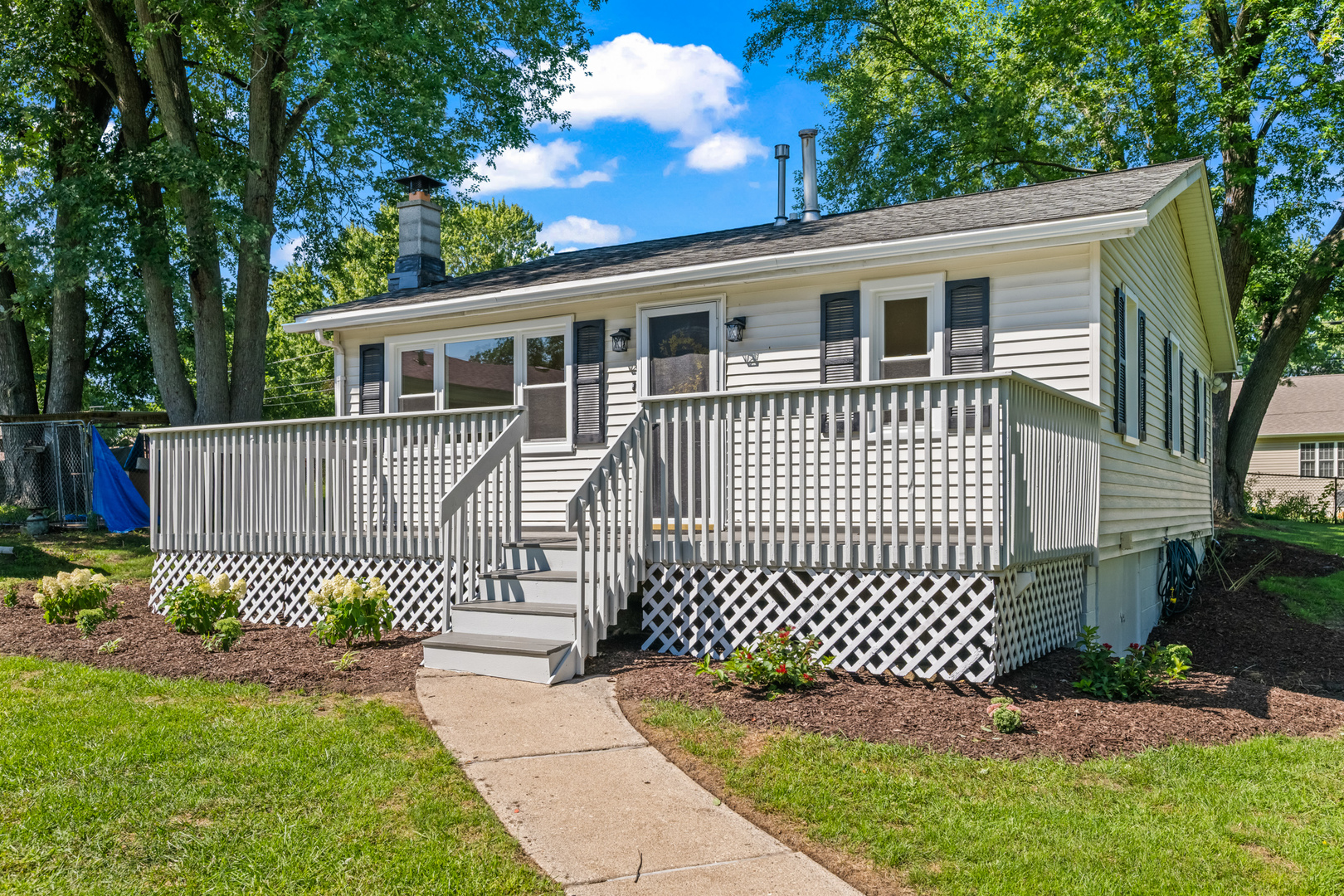 3817 W LAKE SHORE Drive, Wonder Lake, IL 60097