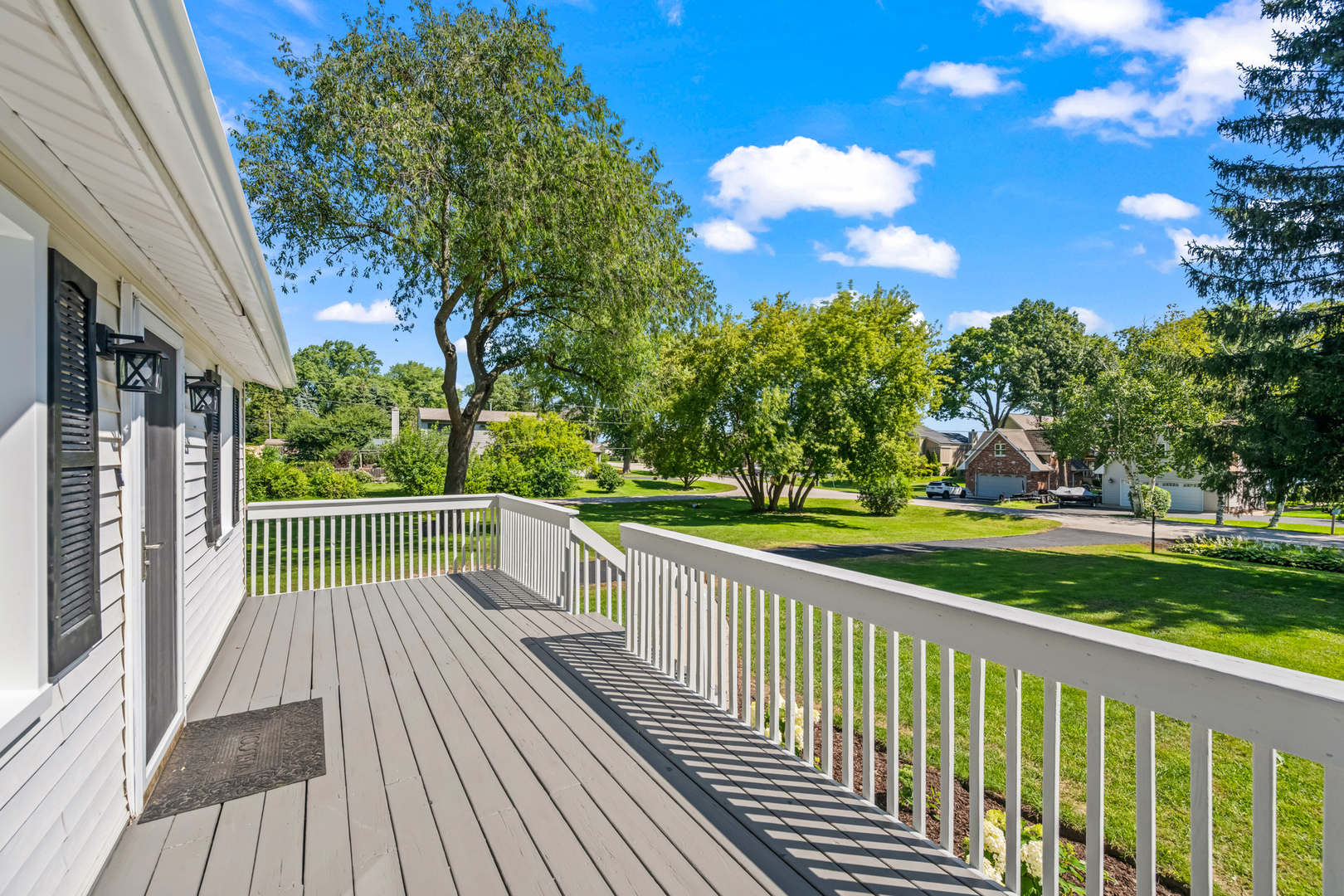 3817 W LAKE SHORE Drive, Wonder Lake, IL 60097