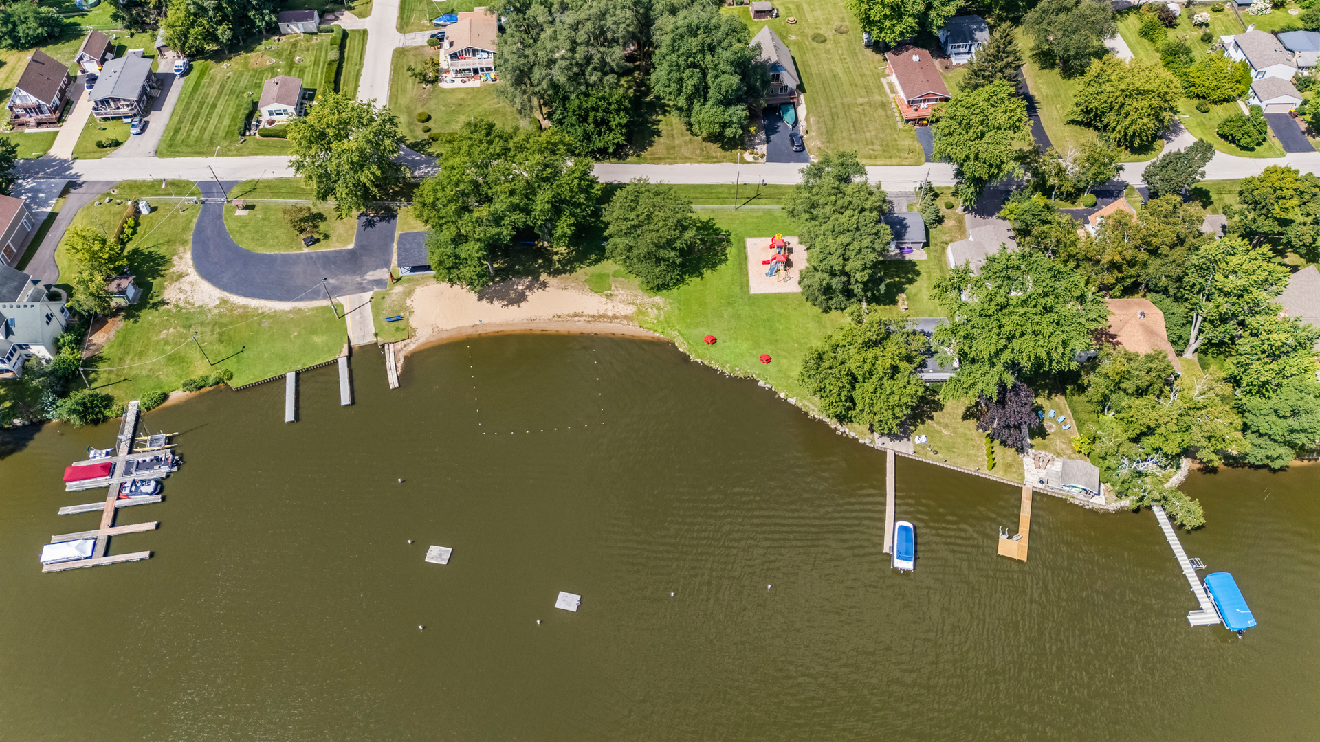 3817 W LAKE SHORE Drive, Wonder Lake, IL 60097