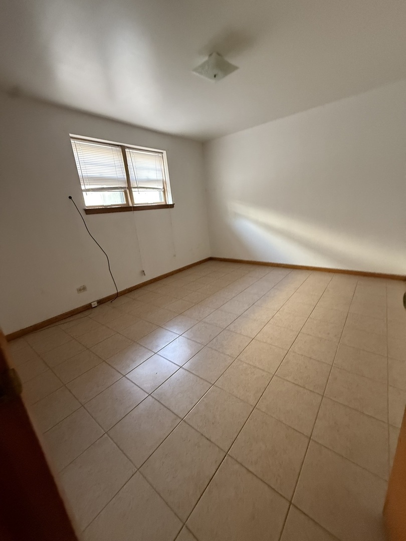 1712 N 35th Avenue, Stone Park, IL 60165