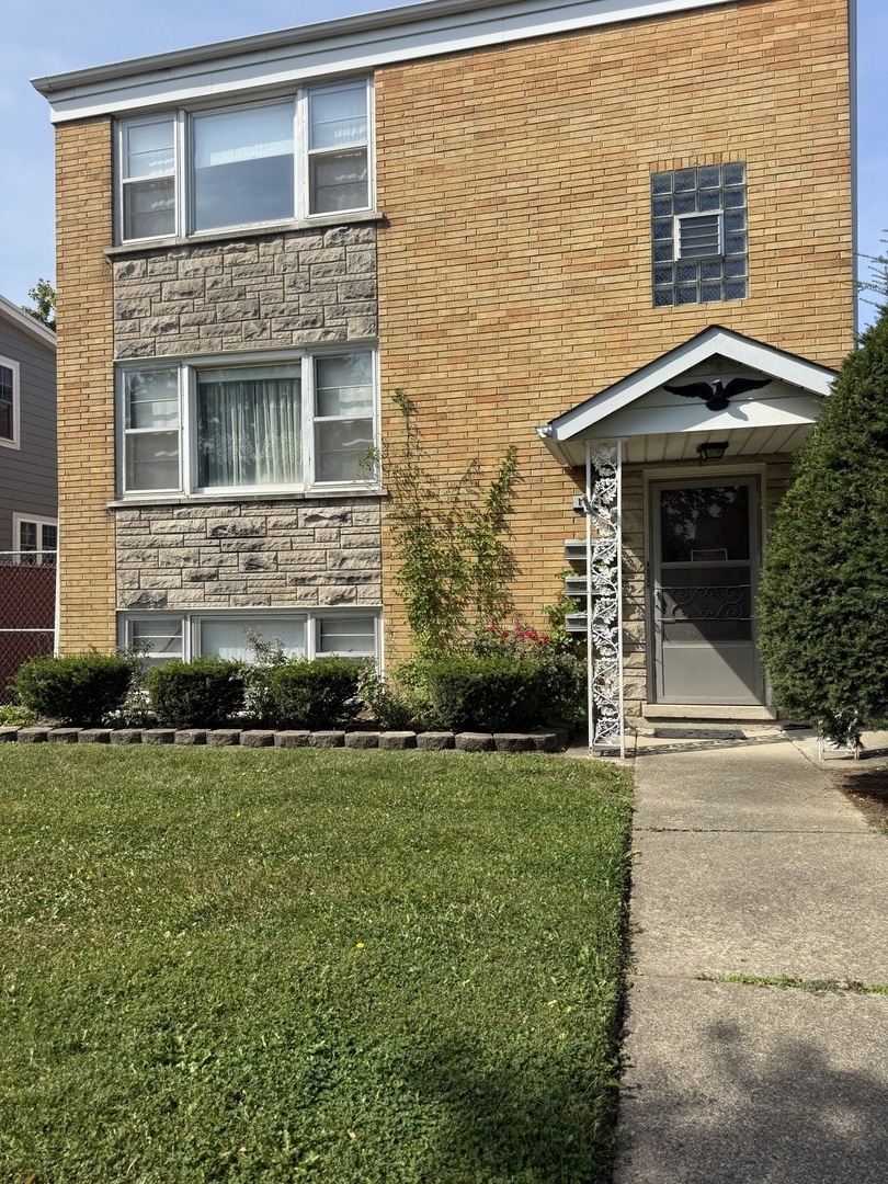 1712 N 35th Avenue, Stone Park, IL 60165