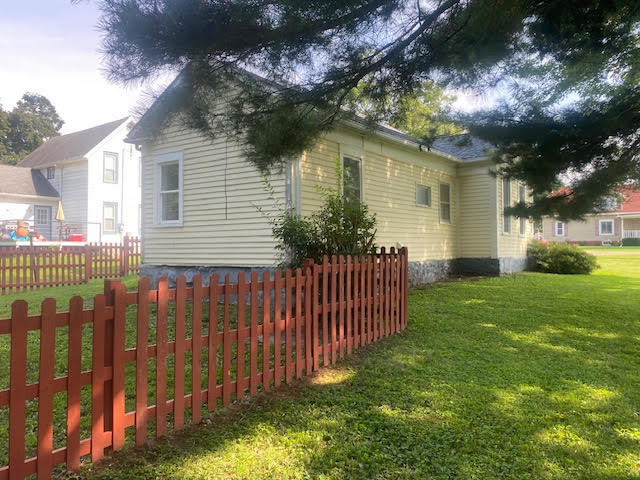 502 Burnett Avenue, Warren, IL 61087