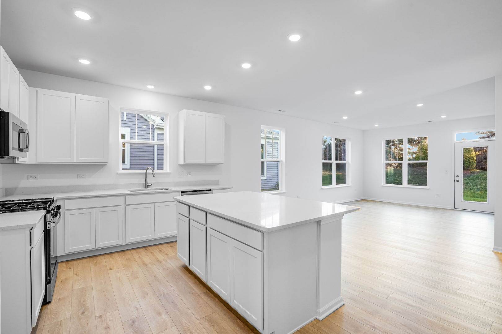 12245 Barcroft Circle, Huntley, IL 60142