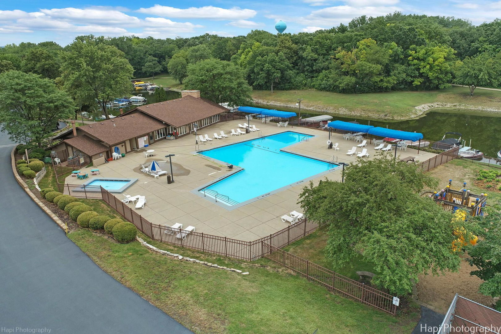 52 Oak Hill Colony #4, Fox Lake, IL 60020