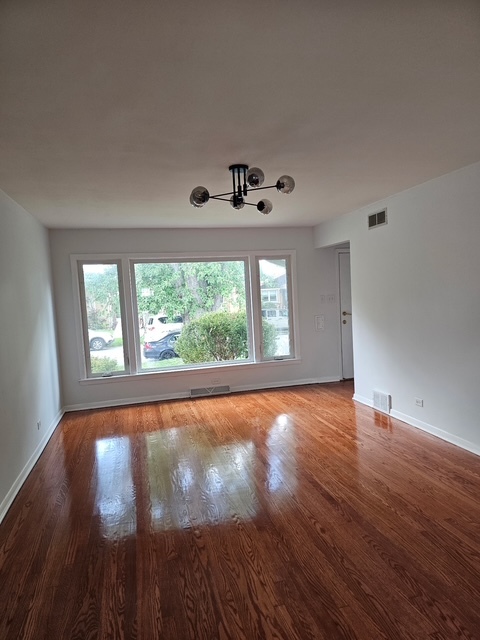 11834 S Campbell Avenue, Chicago, IL 60655