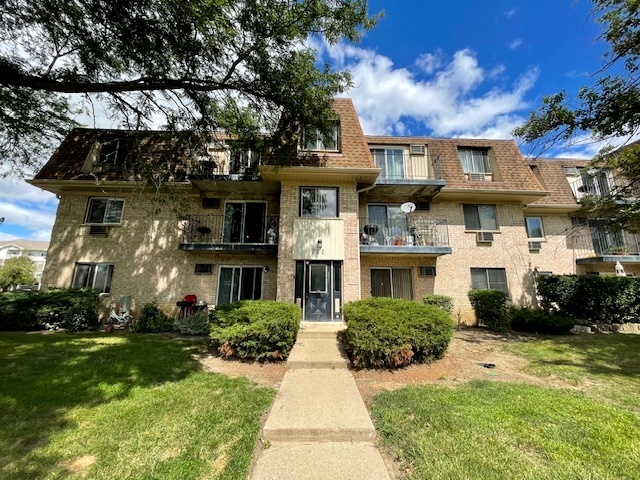 222 Shorewood Drive #GD, Glendale Heights, IL 60139