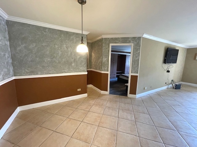 222 Shorewood Drive #GD, Glendale Heights, IL 60139