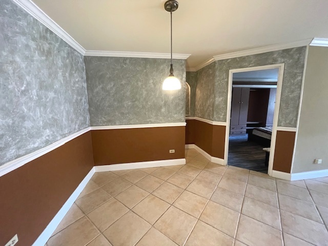 222 Shorewood Drive #GD, Glendale Heights, IL 60139