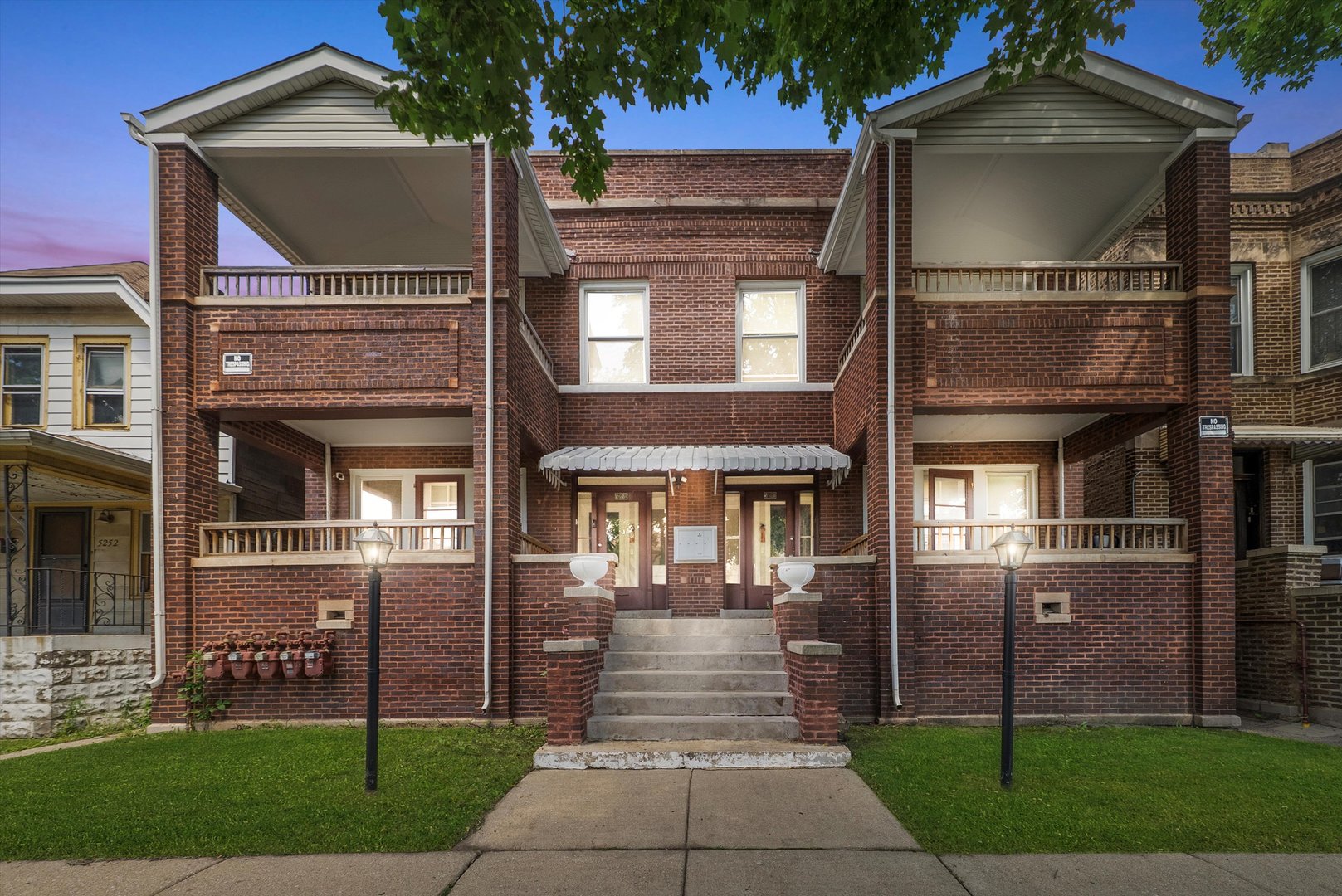5248-50 W Adams Street, Chicago, IL 60644
