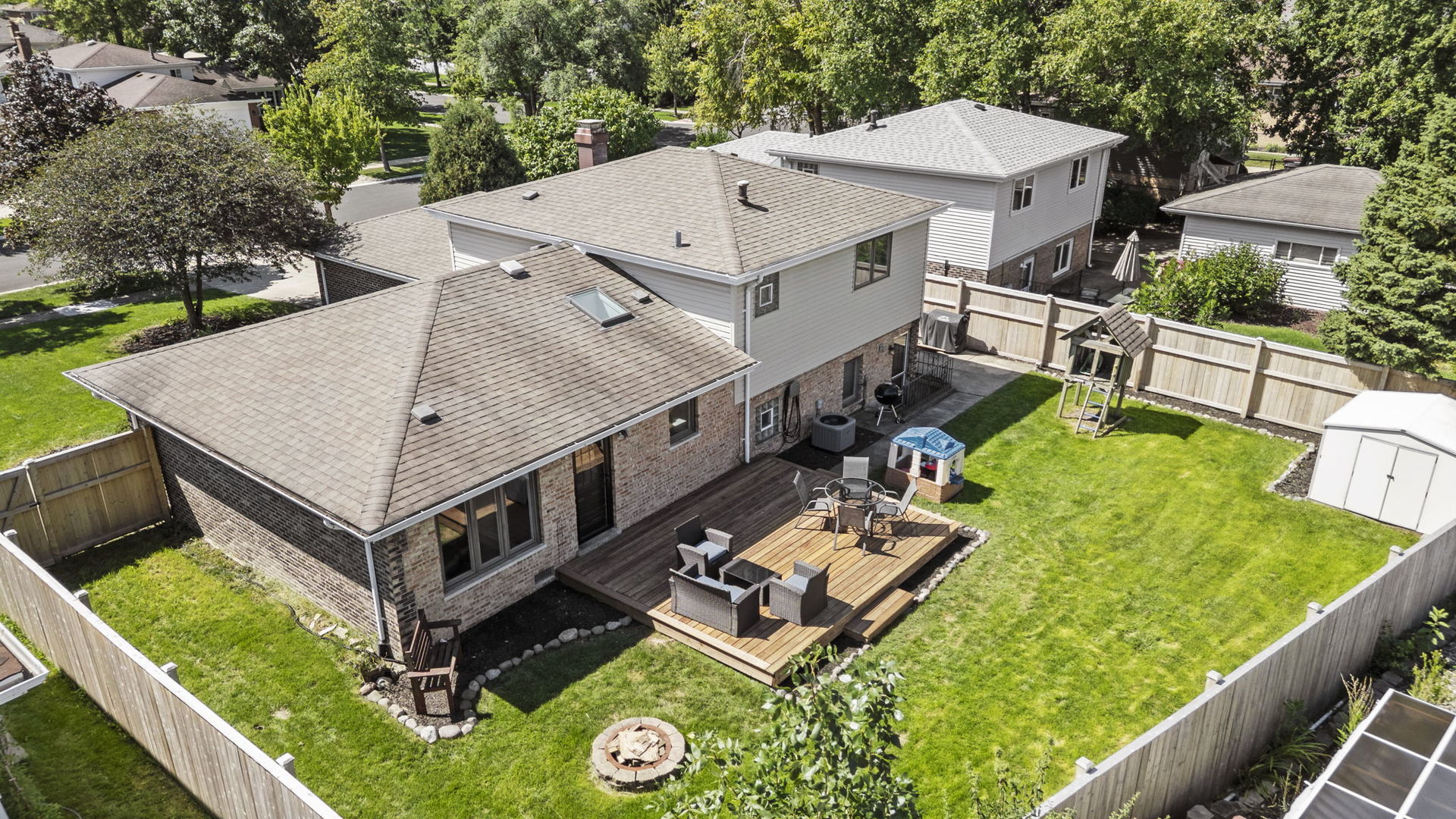 8440 Surrey Drive, Tinley Park, IL 60487