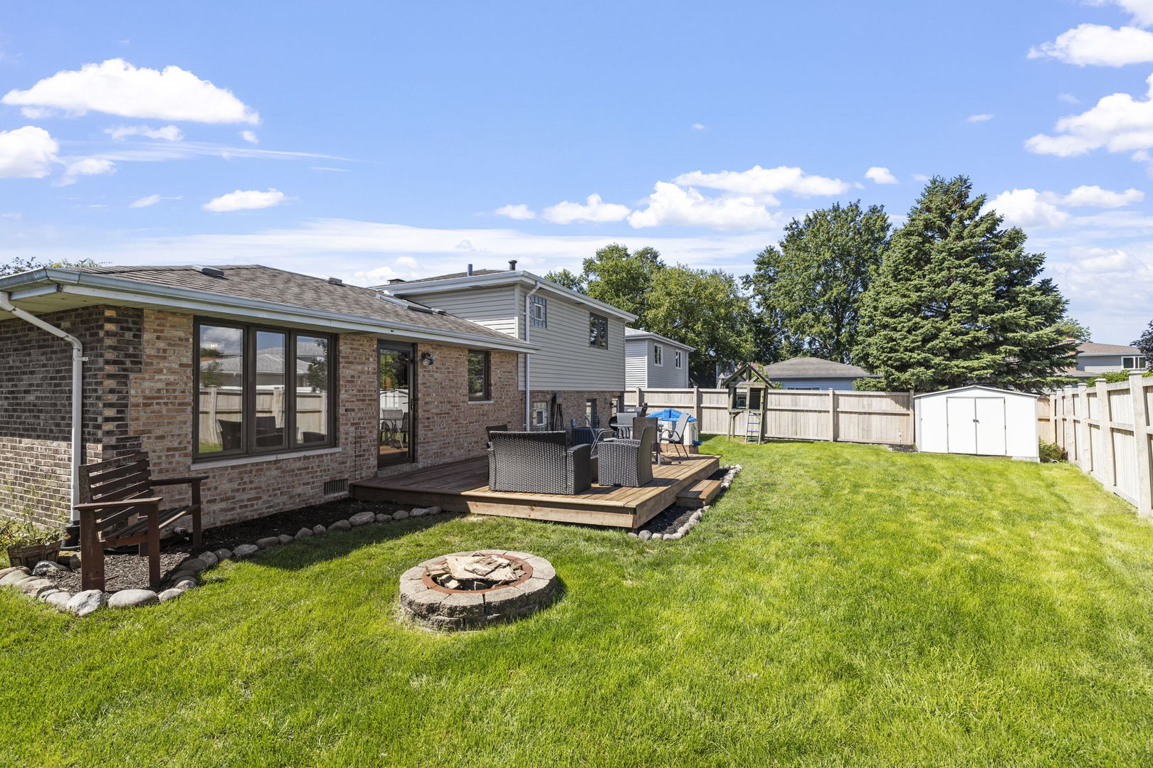 8440 Surrey Drive, Tinley Park, IL 60487