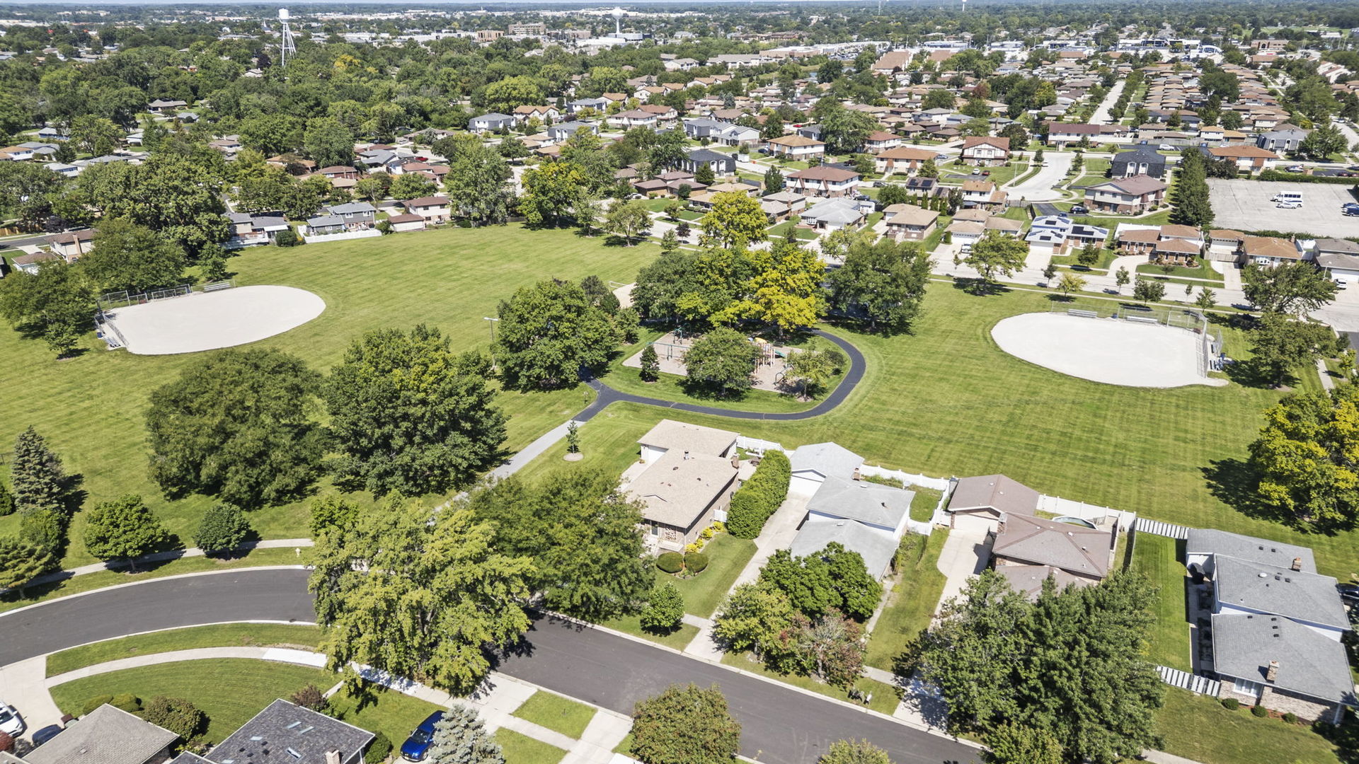 8440 Surrey Drive, Tinley Park, IL 60487