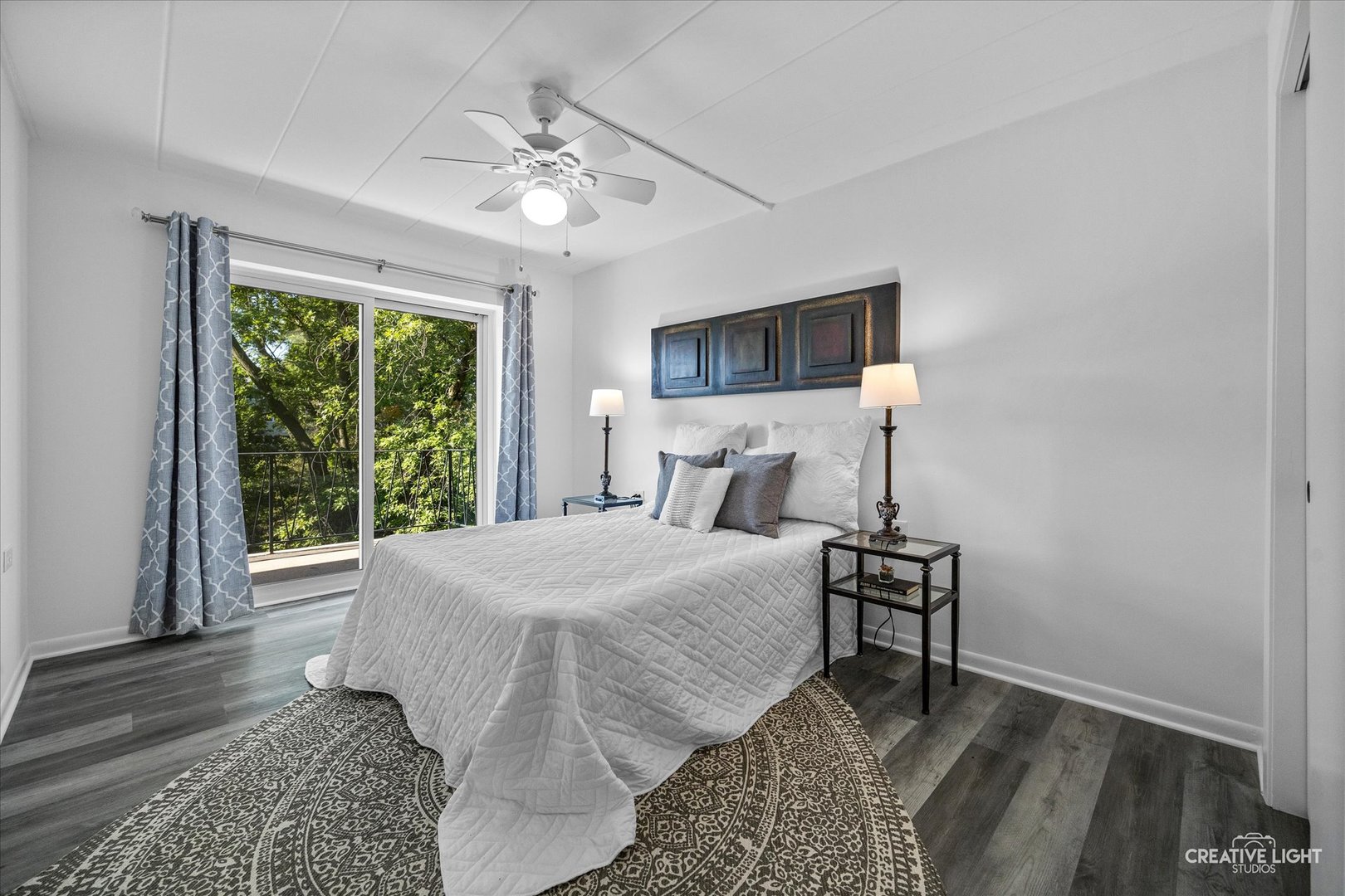 5300 Walnut Avenue #18C, Downers Grove, IL 60515