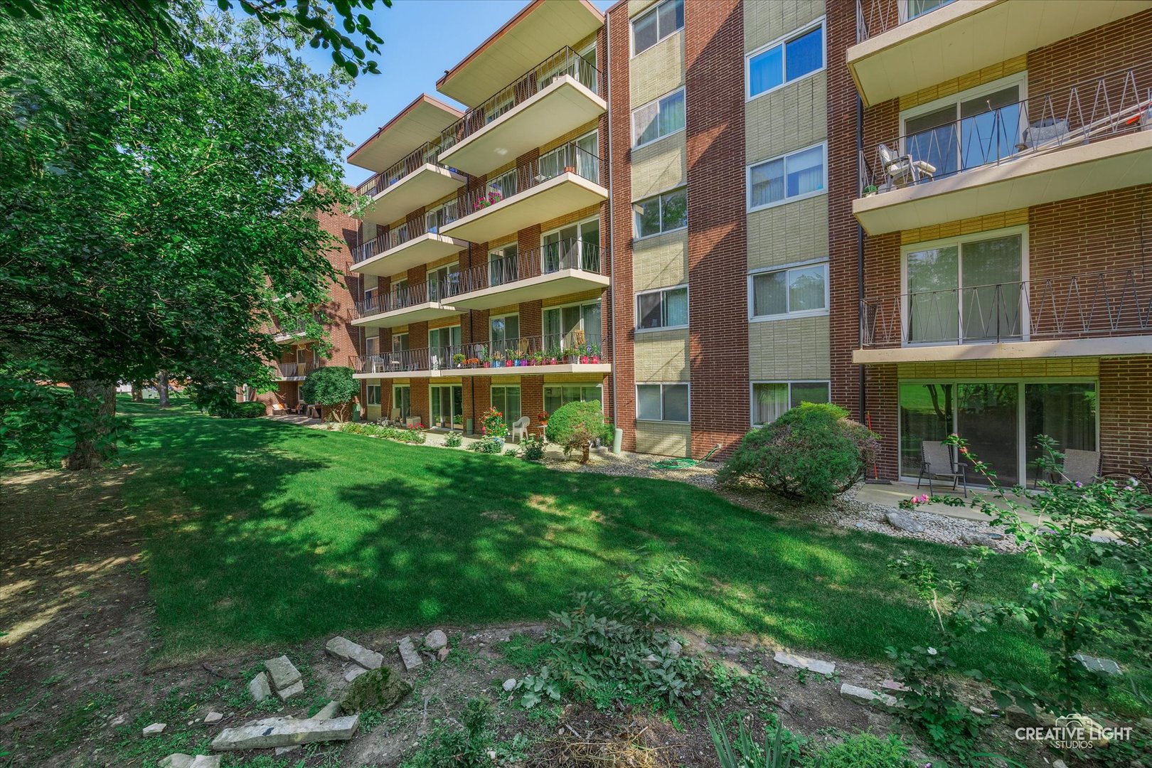 5300 Walnut Avenue #18C, Downers Grove, IL 60515